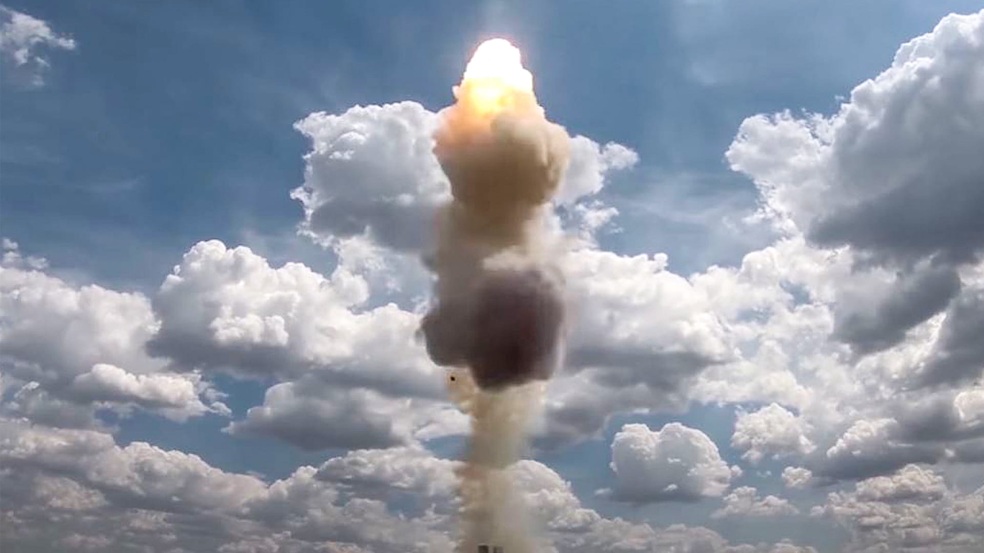 Image for the title: Russia releases footage of new S-500 air defence system in action 