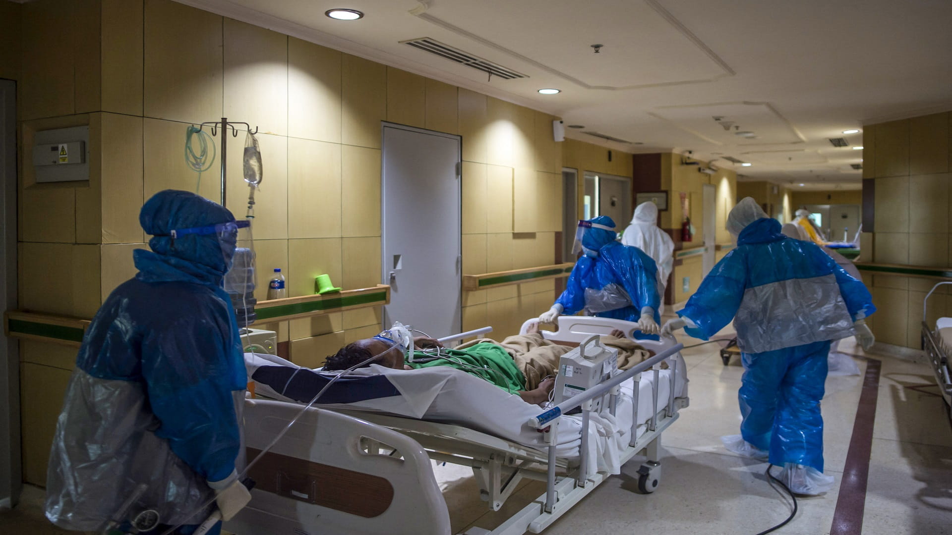 Image for the title: Indonesia prepares ICU units after recording high corona deaths 