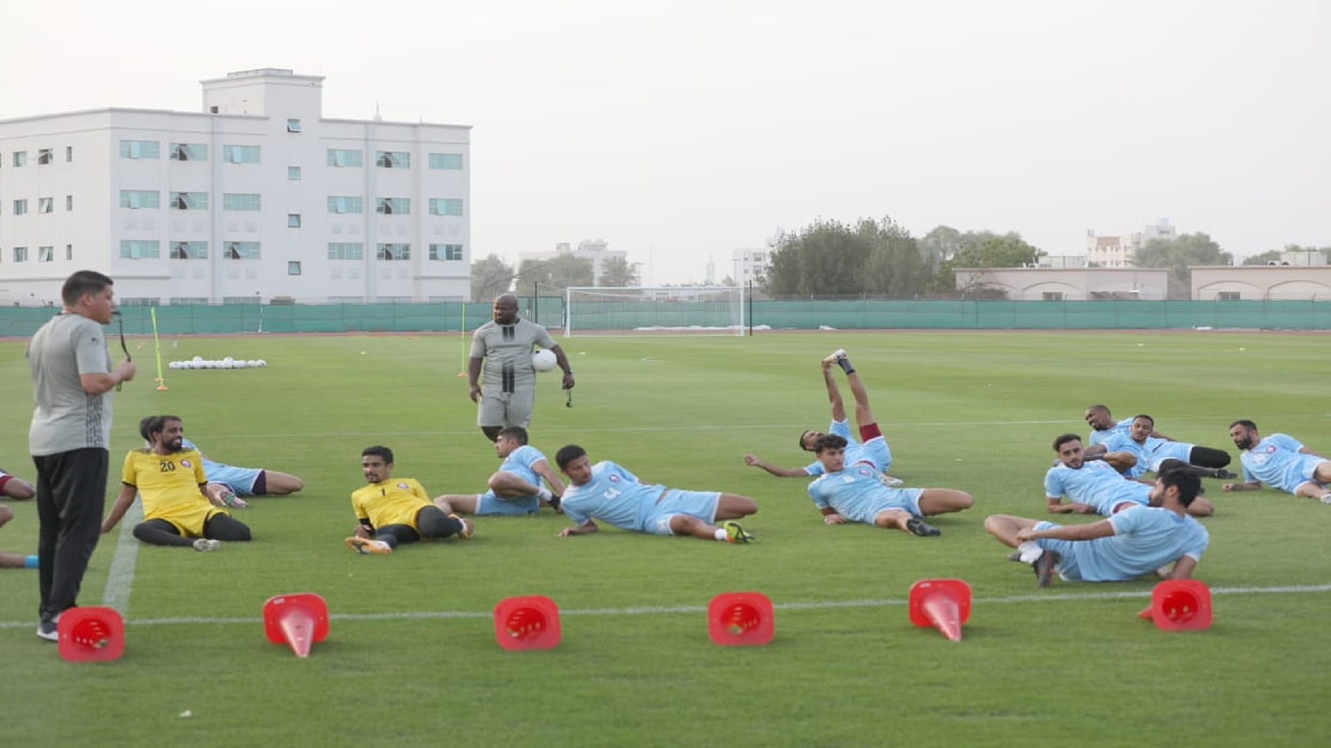 Image for the title: The first football team of Al Dhaid Club resumes its training 