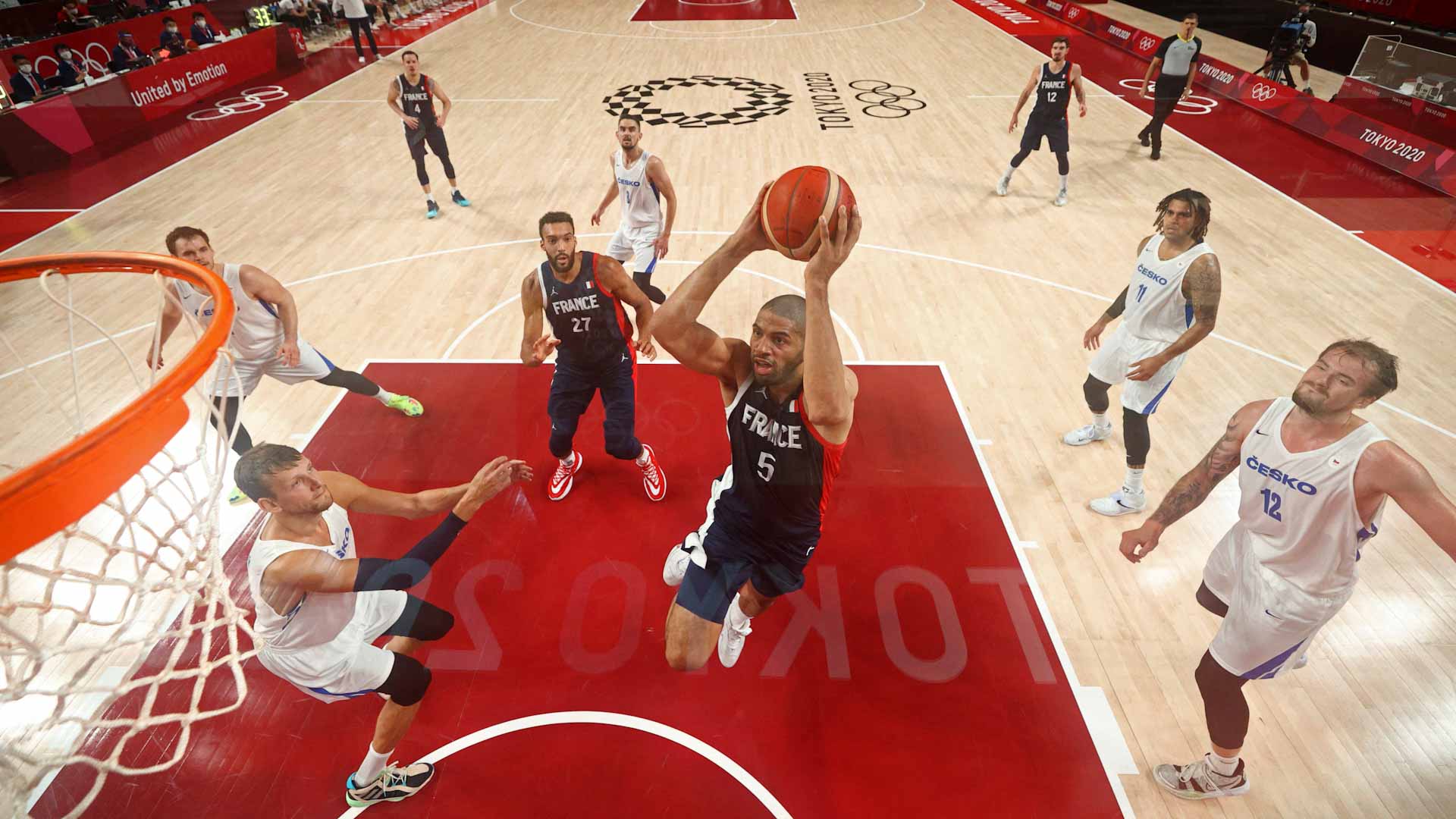 صورة بعنوان: منتخب فرنسا يتخطى التشيك في منافسات كرة السلة بأولمبياد طوكيو 