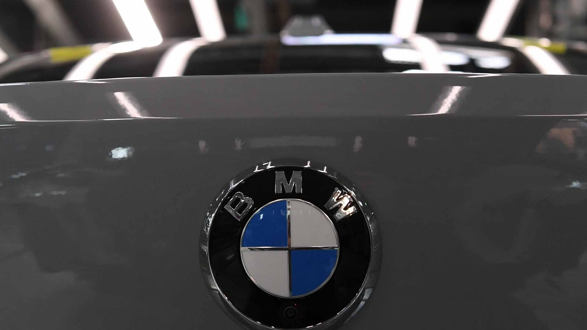 Image for the title: BMW reports Q3 earnings of 2.88 billion euros 
