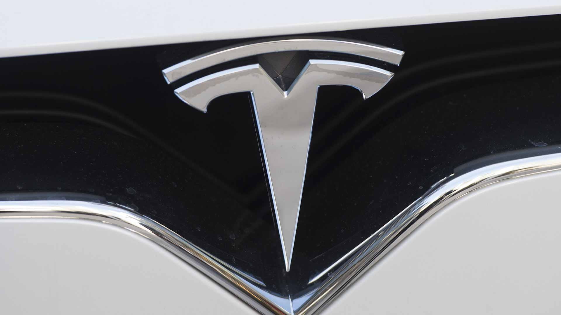 Image for the title: Tesla to open Canada battery gear factory in Markham 