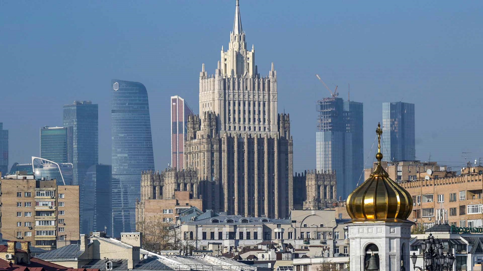 Image for the title: Russia not expecting prog. at talks with US on visas, diplomats 