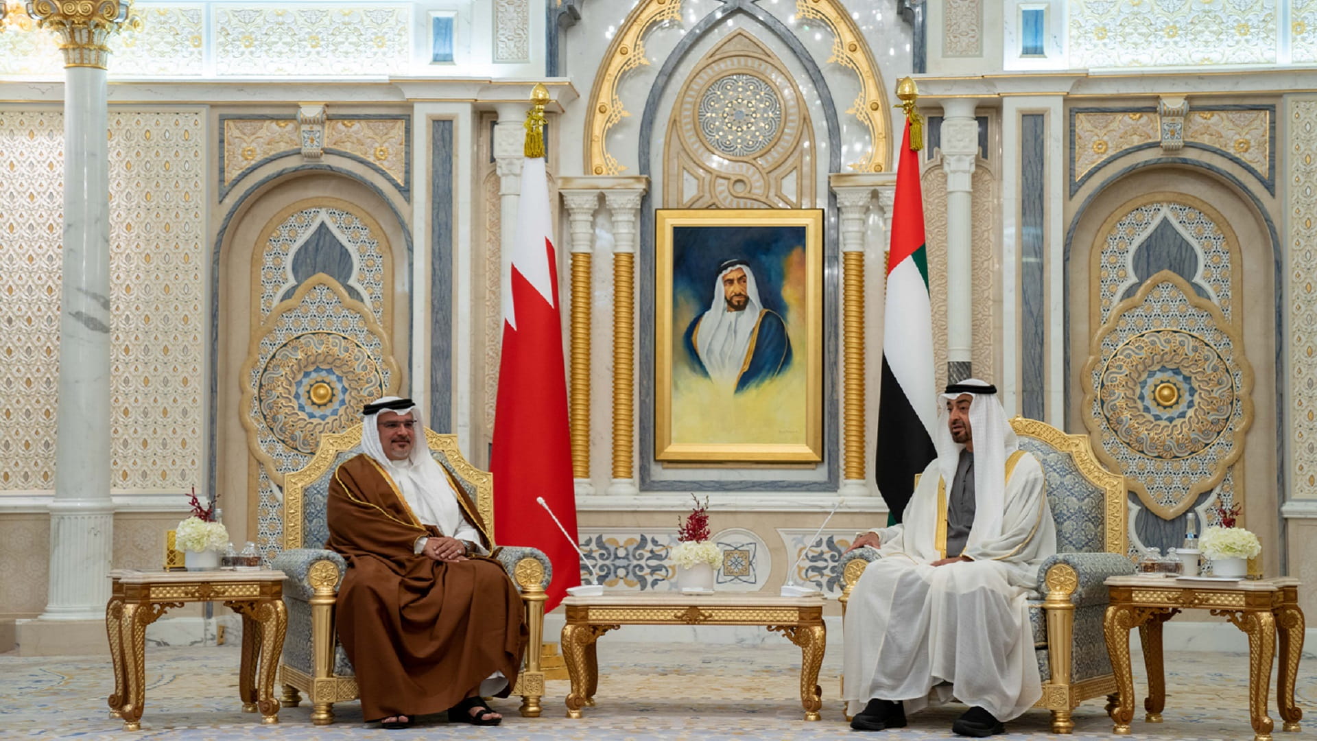 Image for the title: Mohamed bin Zayed, Bahraini CP discuss bilateral ties 