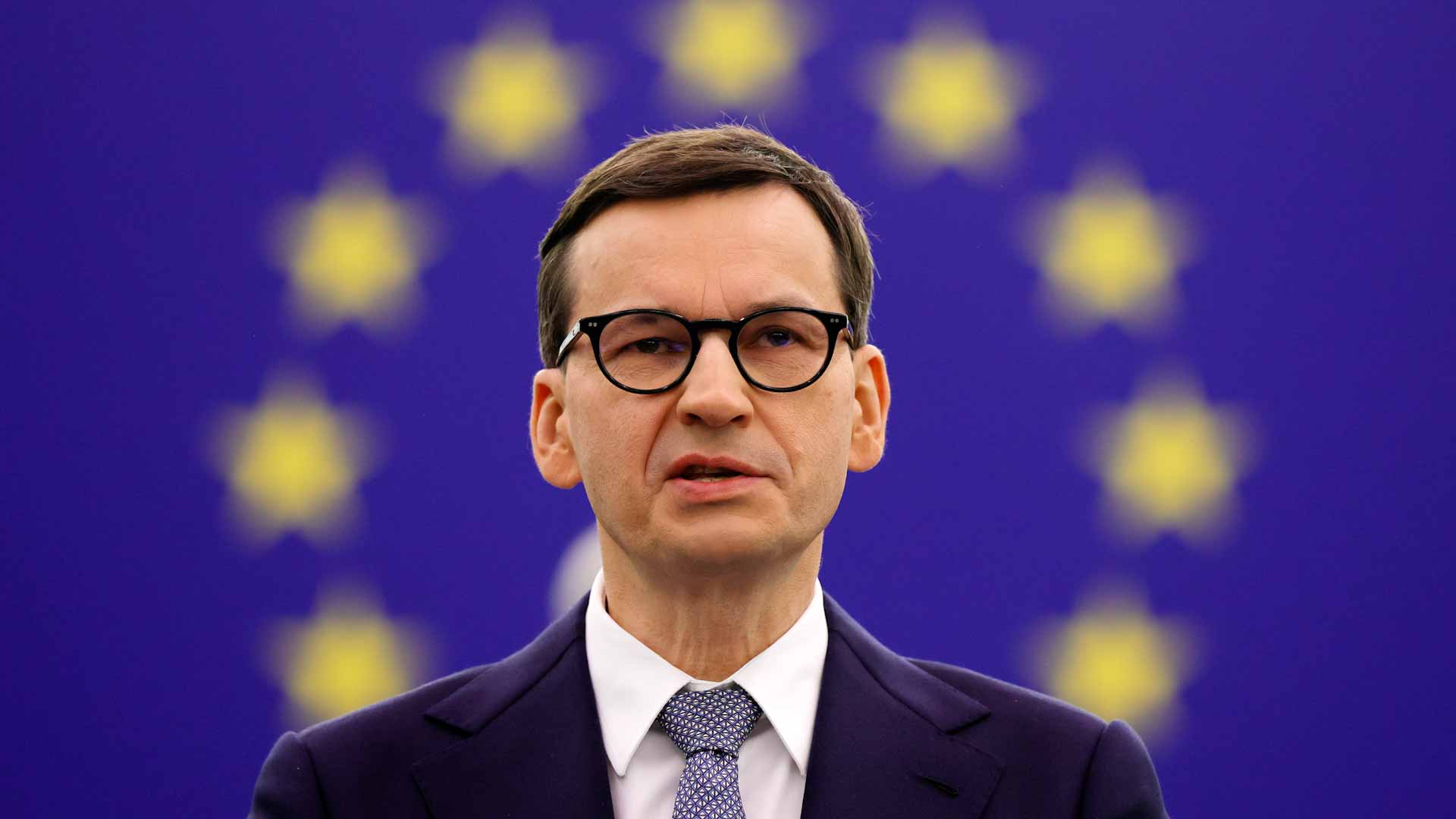 Image for the title: Polish PM: Putin 'mastermind' of migrant crisis 