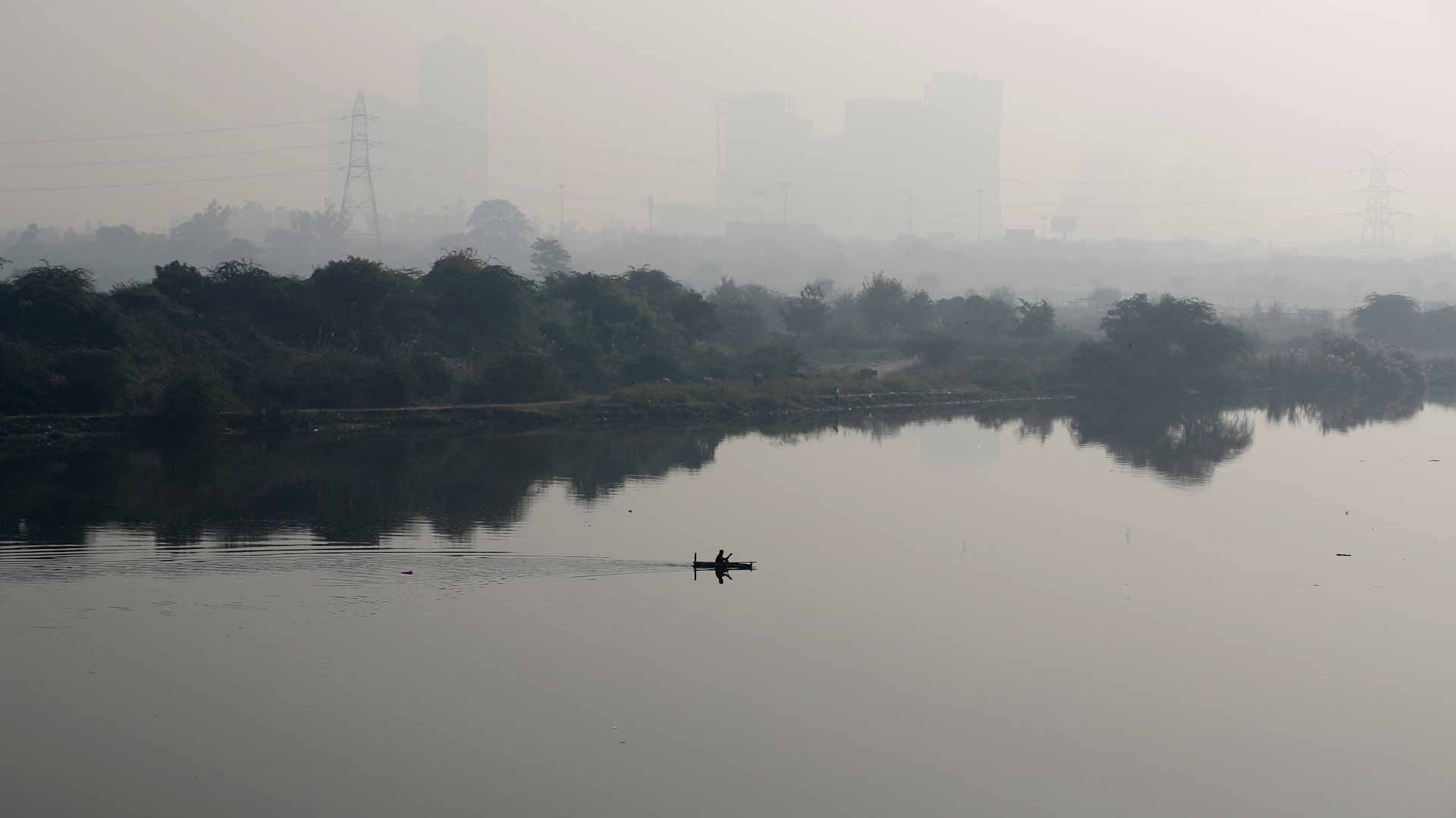 Image for the title: India's top court orders 'work from home' over pollution 