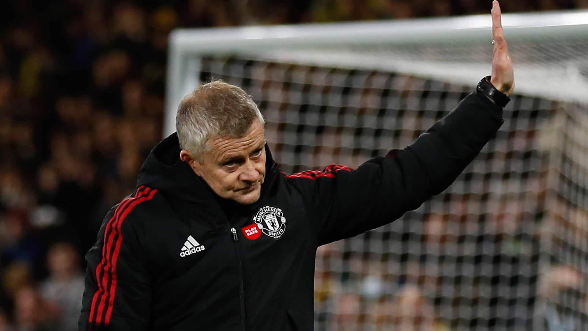 Image for the title: Man Utd finally sack Solskjaer after dismal run 