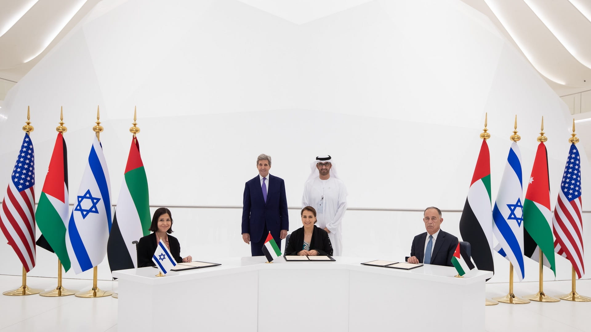 Image for the title: UAE, Jordan and Israel collaborate to mitigate climate change 