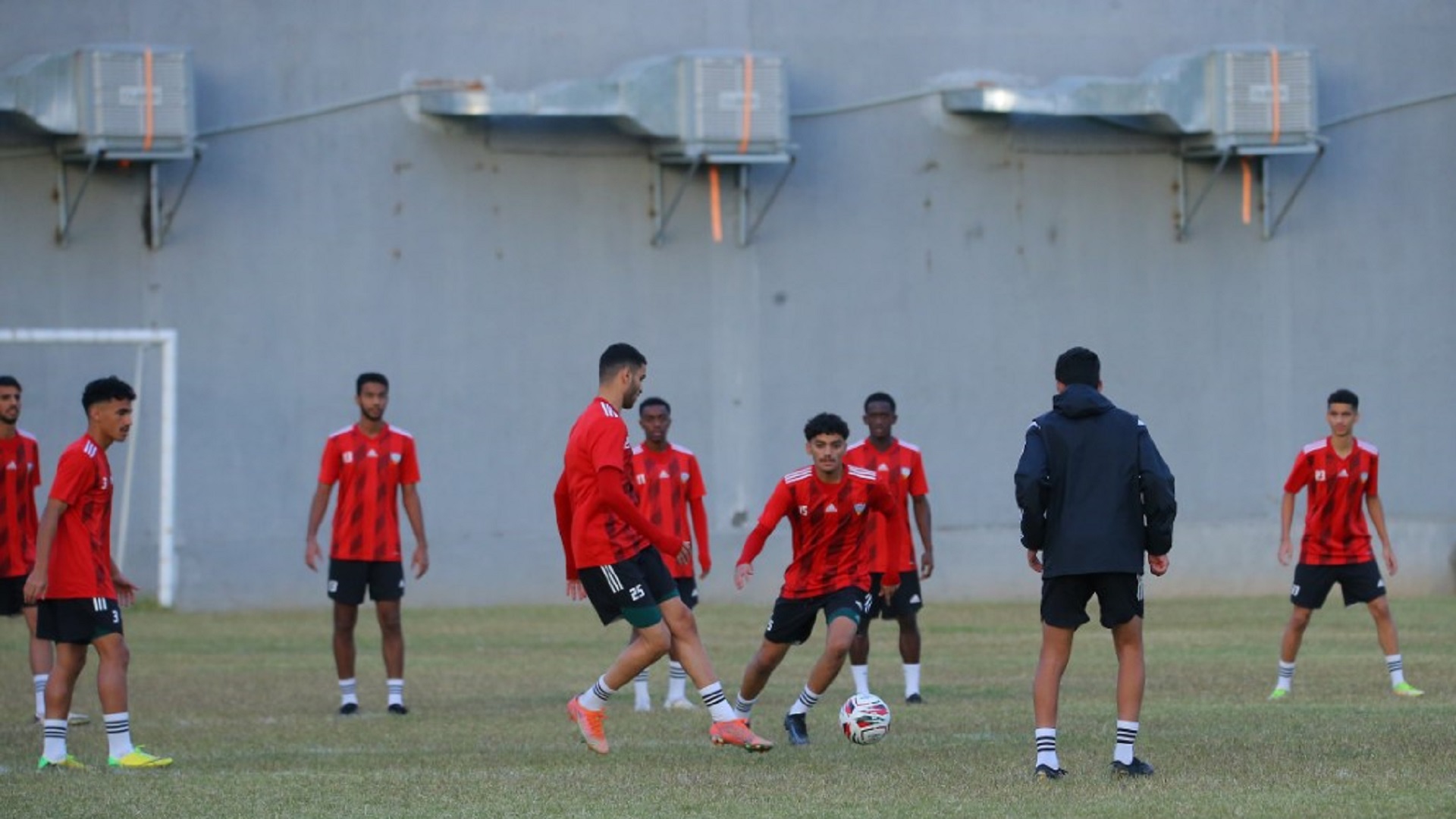 صورة بعنوان: منتخب الإمارات للشباب يلتقي سوريا بالجولة الـ 3 لبطولة غرب آسيا 