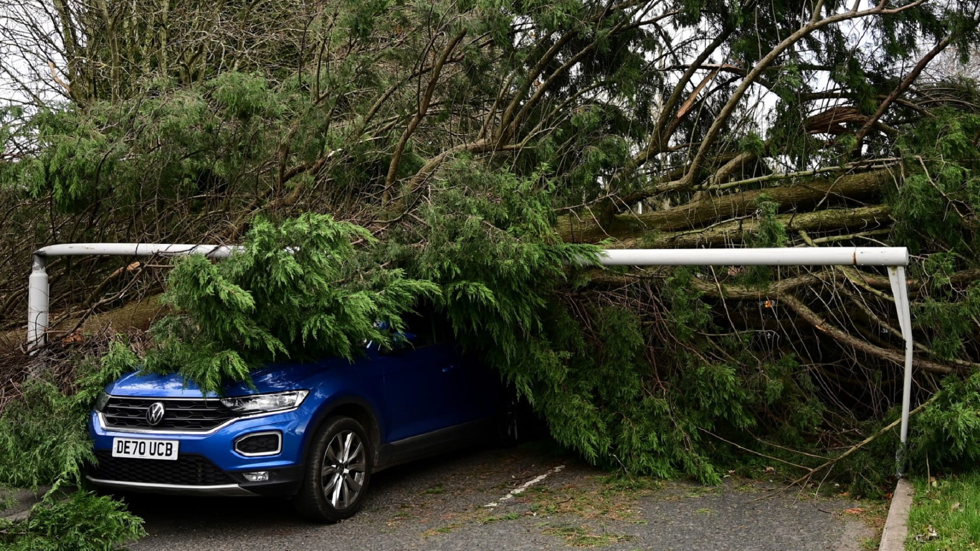 Image for the title: Two dead as powerful storm batters UK 