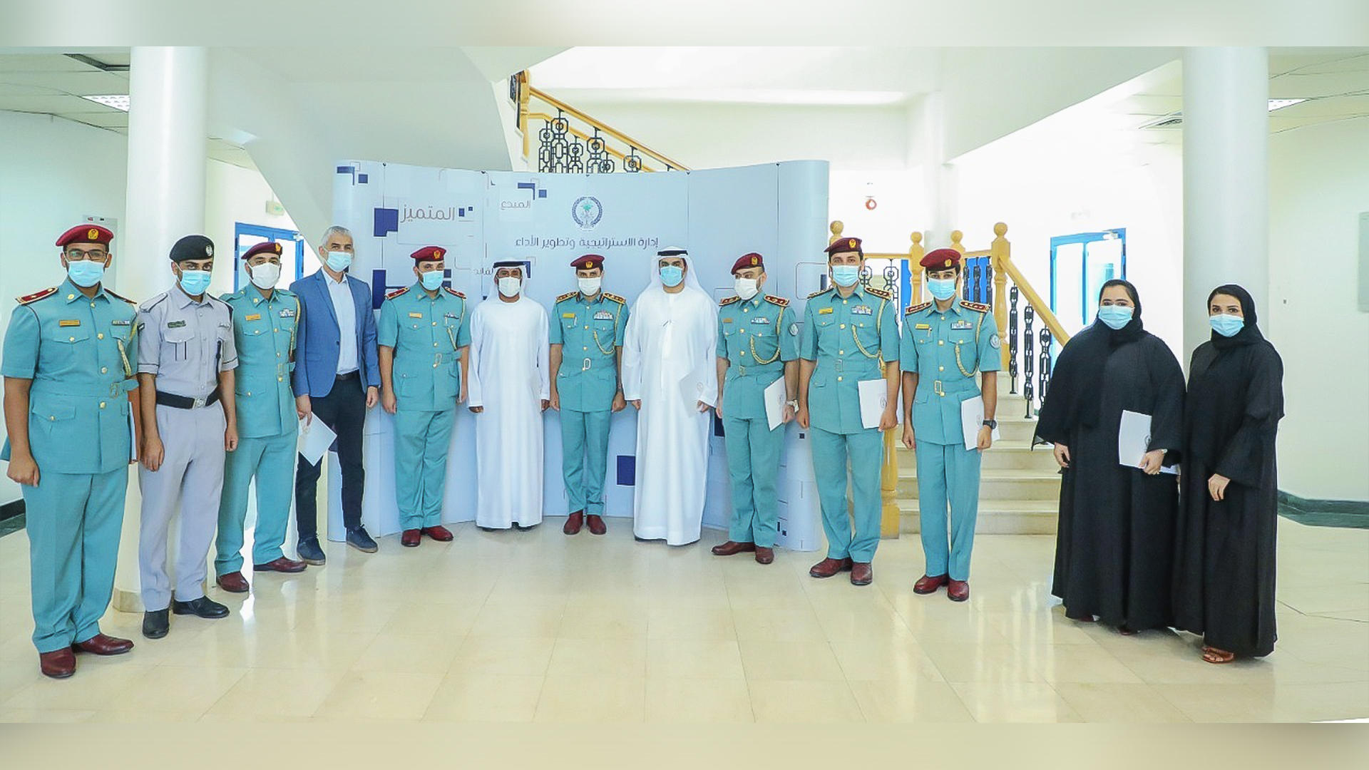 Image for the title: Col. Al Midfa honours team of ‘12 Grade Package’ 