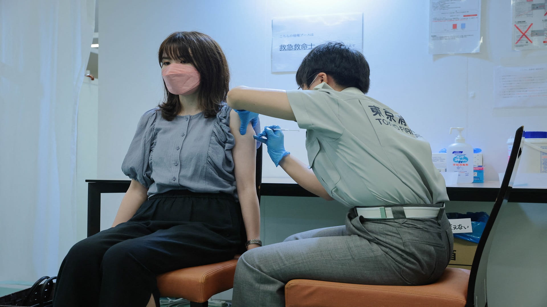 Image for the title: Japan secures 120 million more Pfizer vaccine doses for next year 