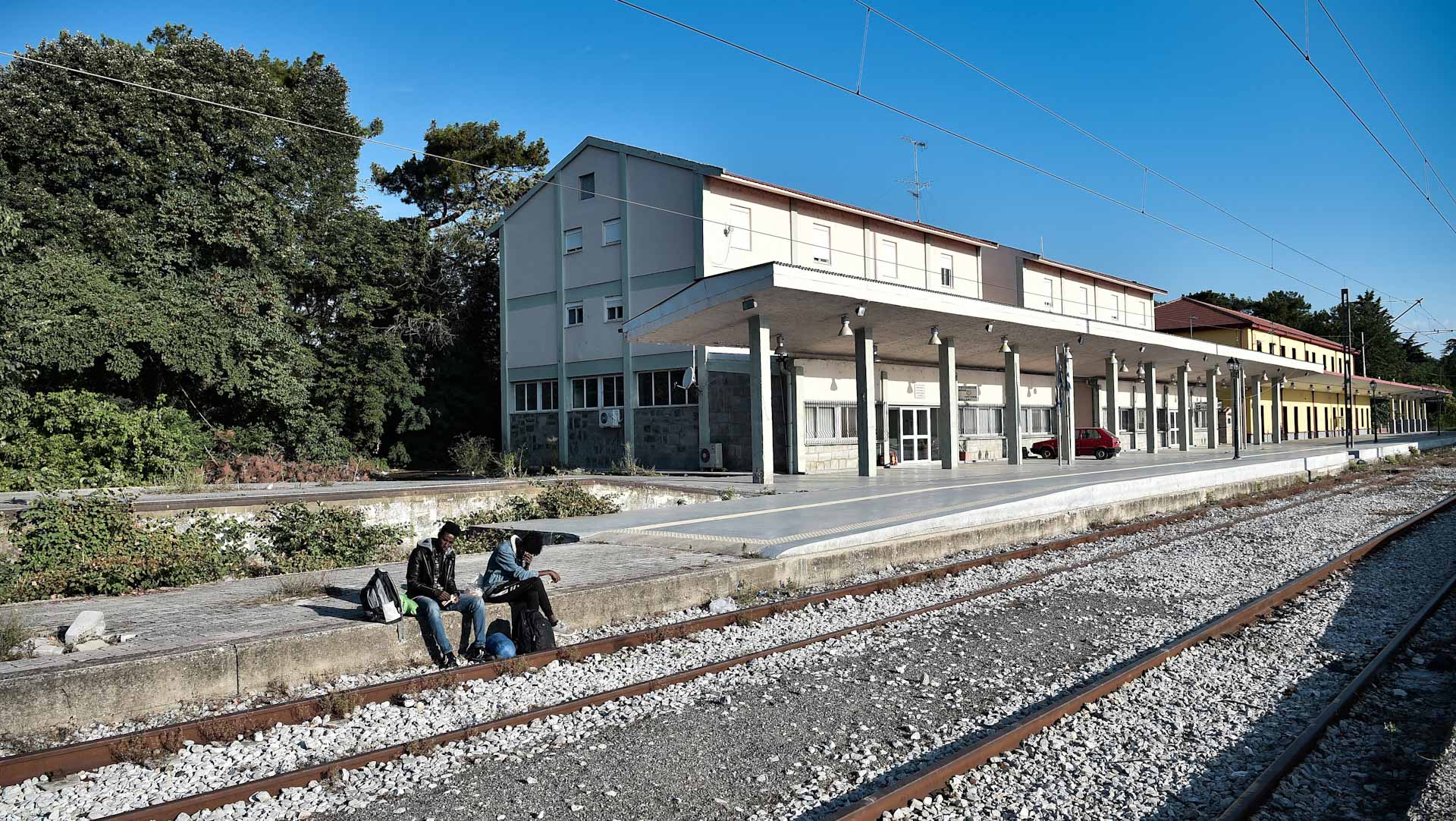 Image for the title: Three migrants dead after being hit by a train in southern France 