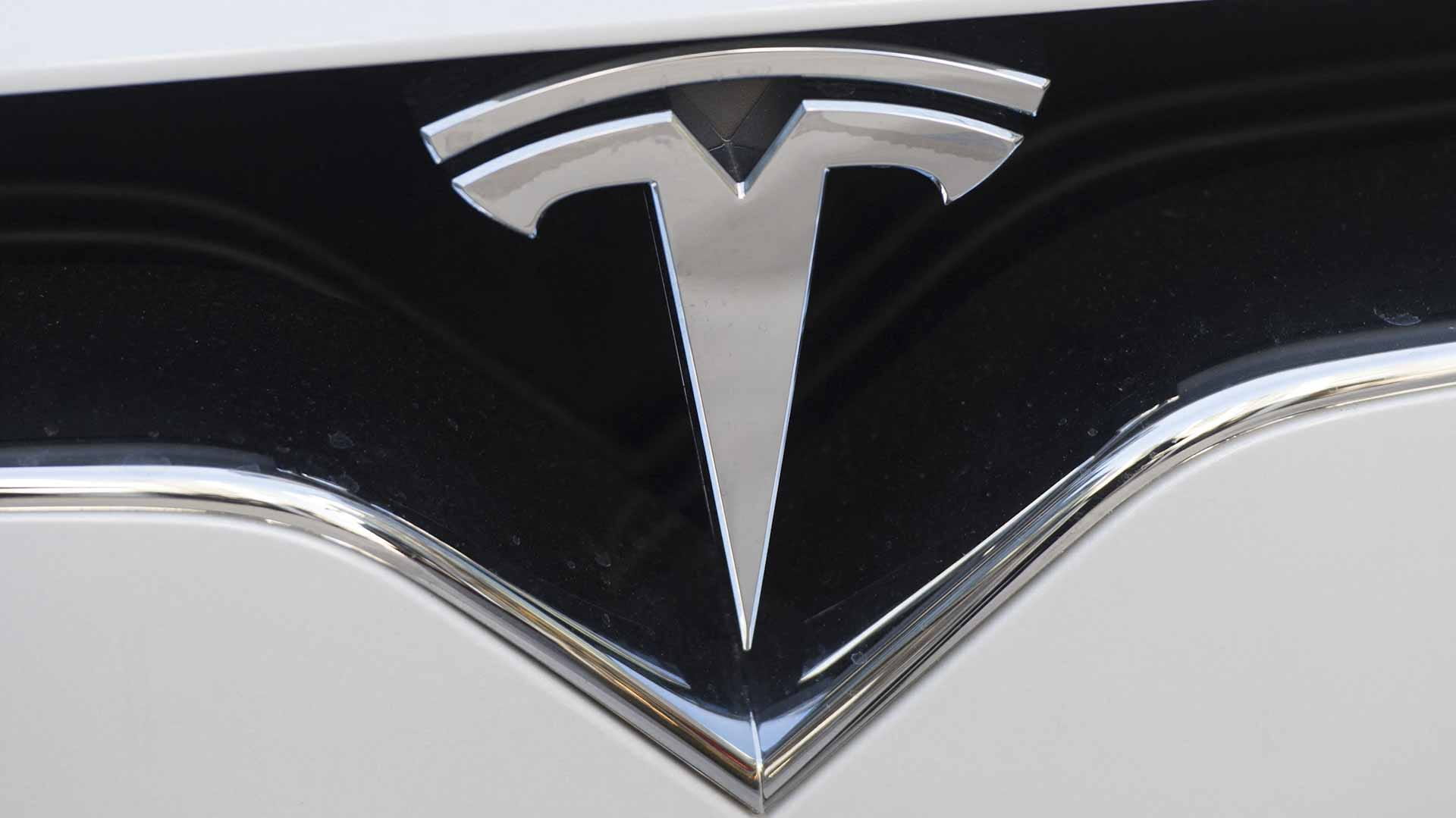 Image for the title: Tesla sold record 56,006 China-made vehicles in Sept 