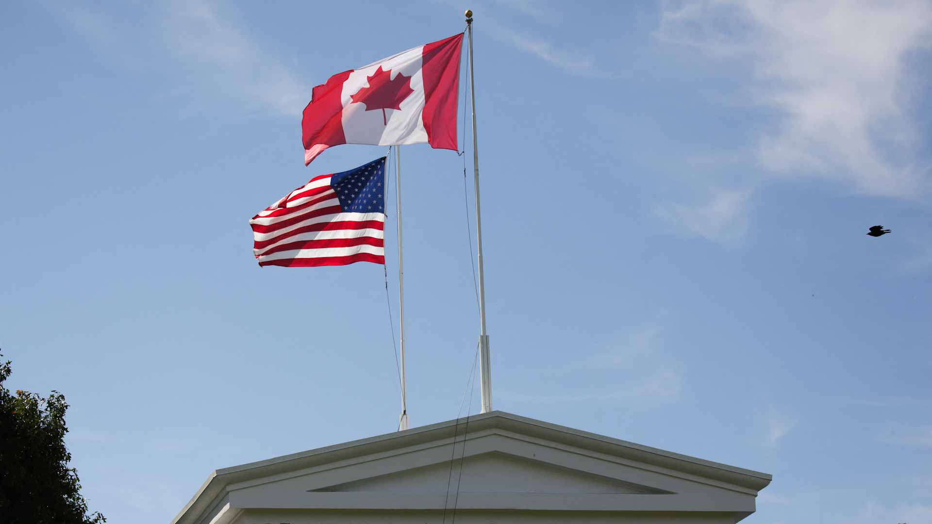 Image for the title: U.S. to open border with Canada starting in early November 