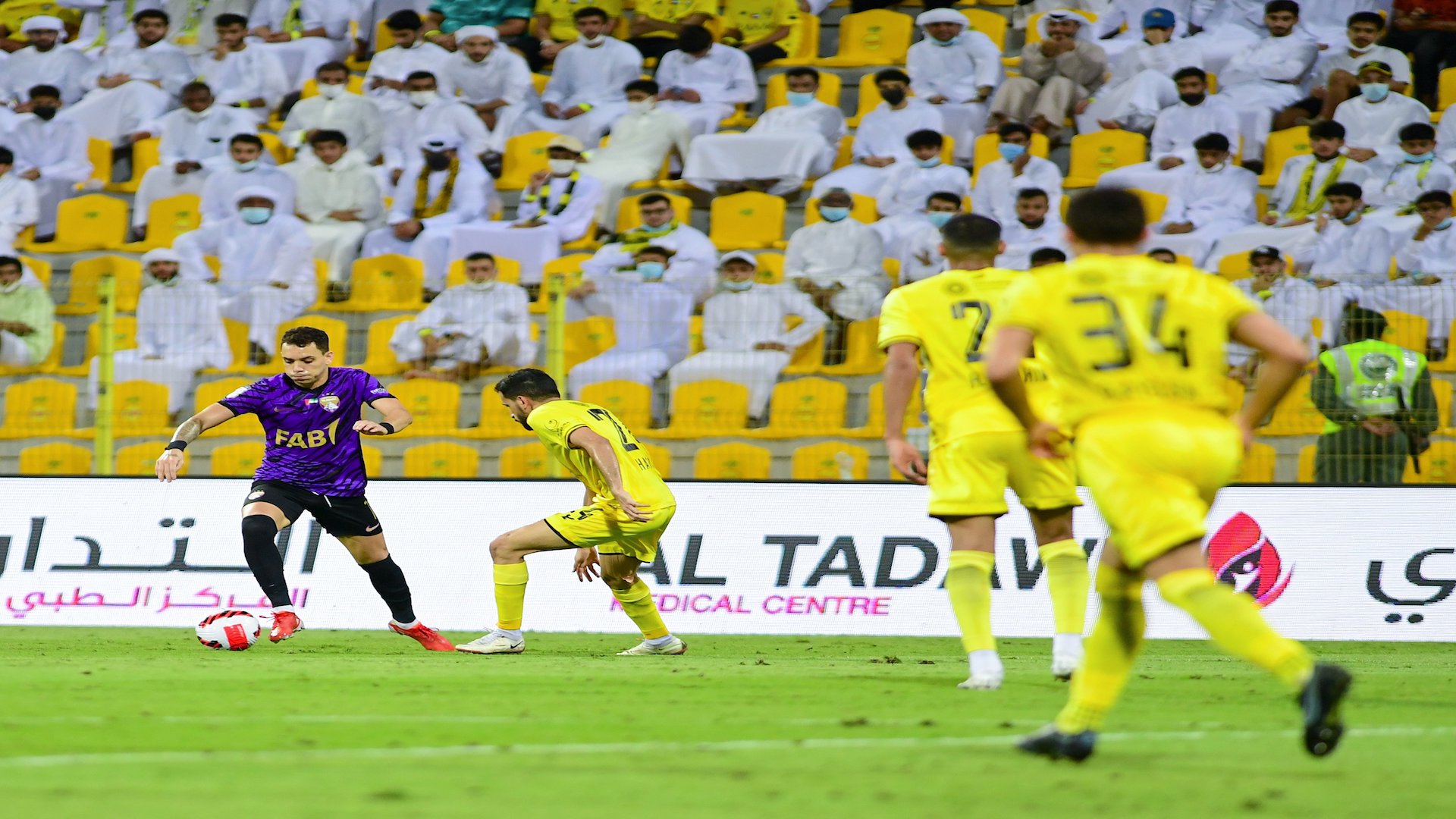 صورة بعنوان: العين يعزز صدارته لدوري أدنوك بثنائية في مرمى الوصل 