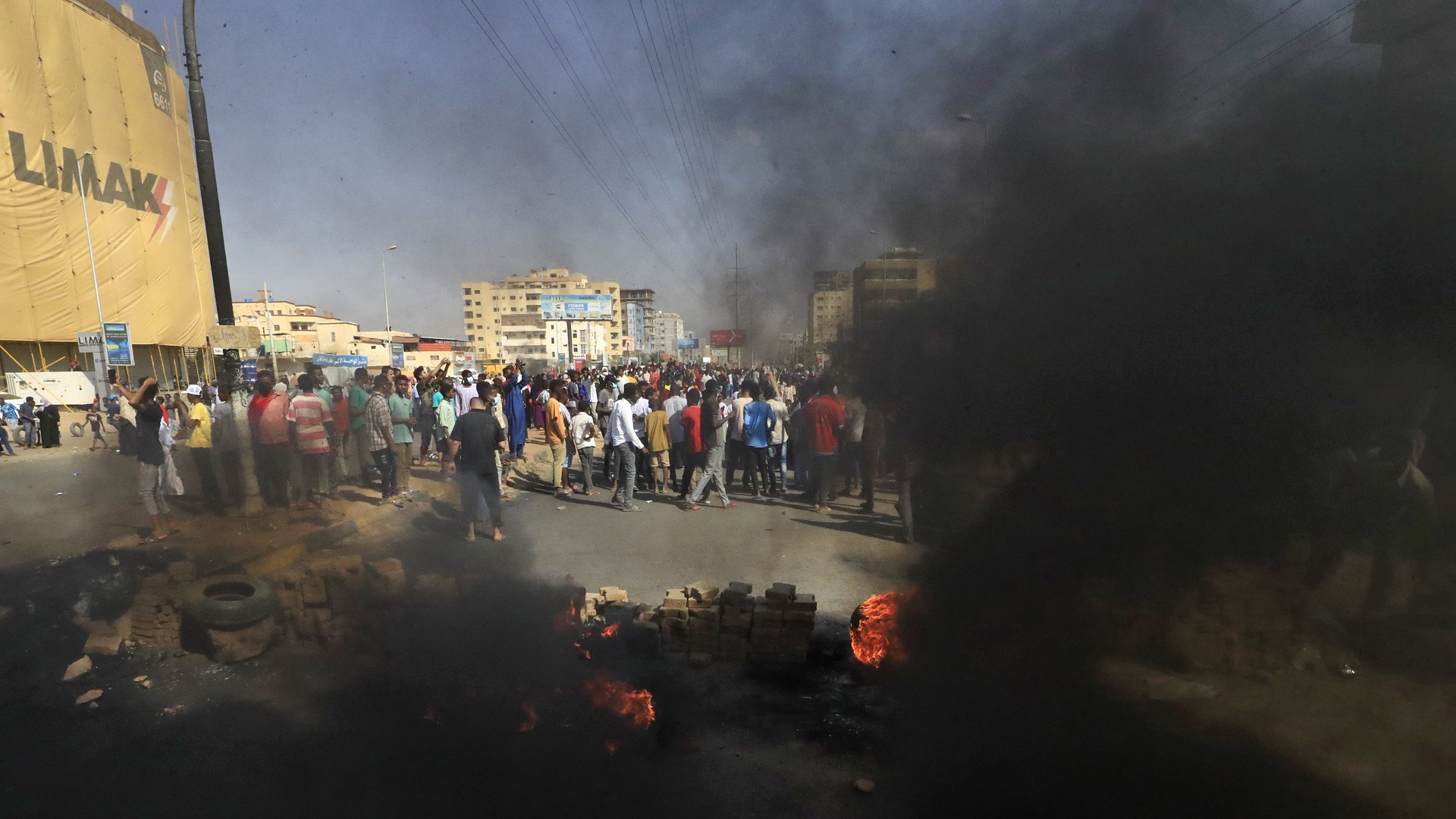 Image for the title: Sudanese opposition coalition calls for civil disobedience 