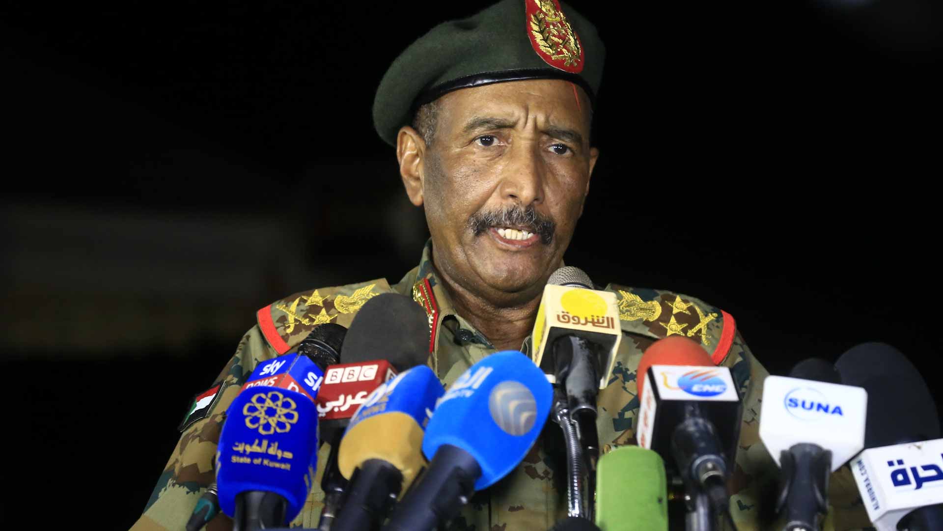Image for the title: Security Council expected to hold emergency Sudan meeting Tuesday 