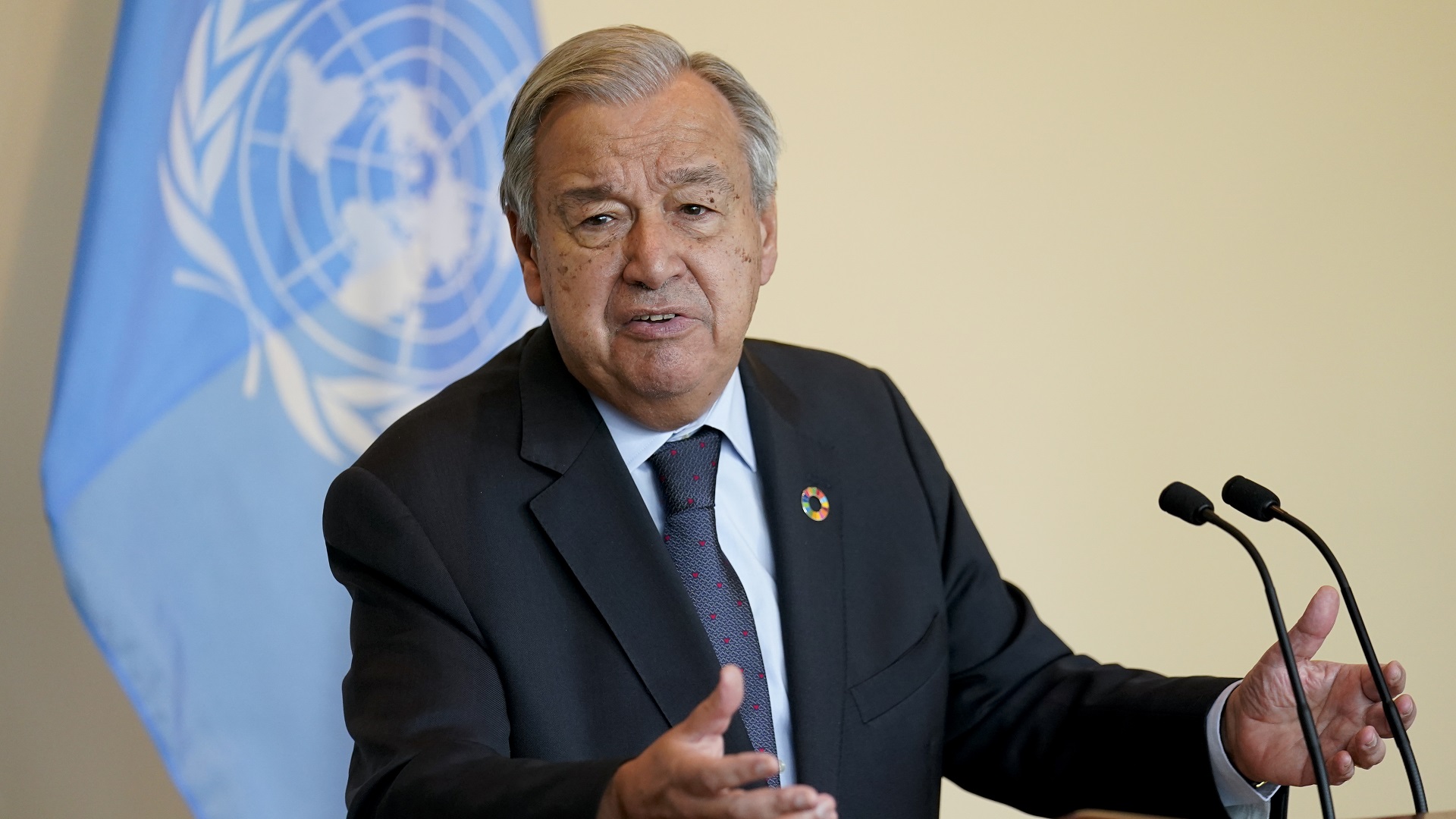 Image for the title: UN chief: ‘Leadership gap’ undermines global climate efforts 