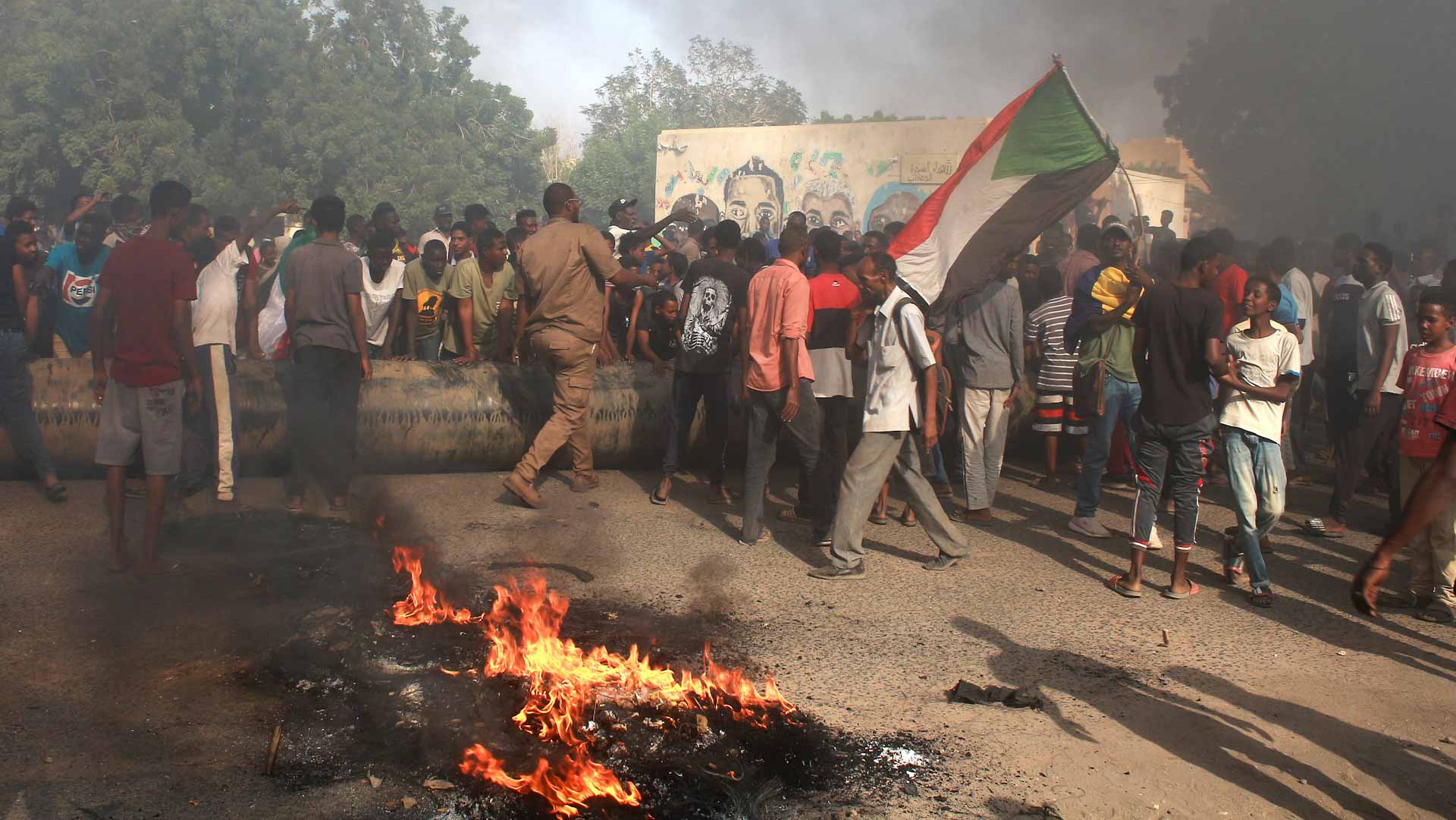 صورة بعنوان: مقتل 7 وإصابة 140 في احتجاجات السودان 