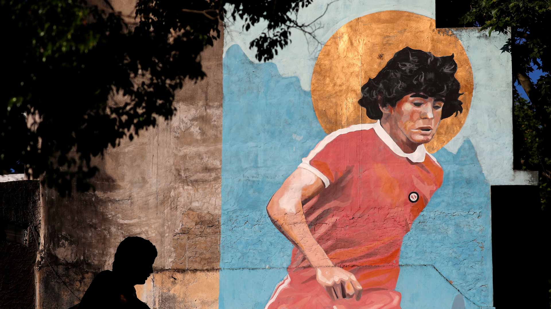 Image for the title: Argentines mark birthday anniversary of late hero Maradona 