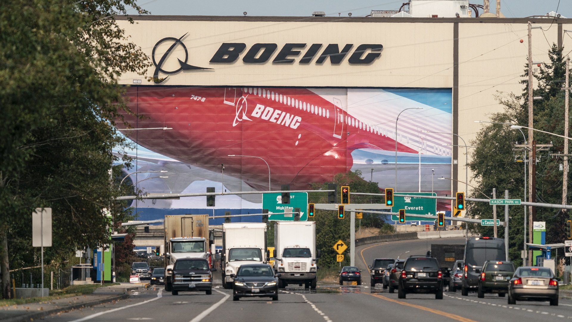 Image for the title: Boeing 787 Dreamliner deliveries likely delayed until late Oct. 