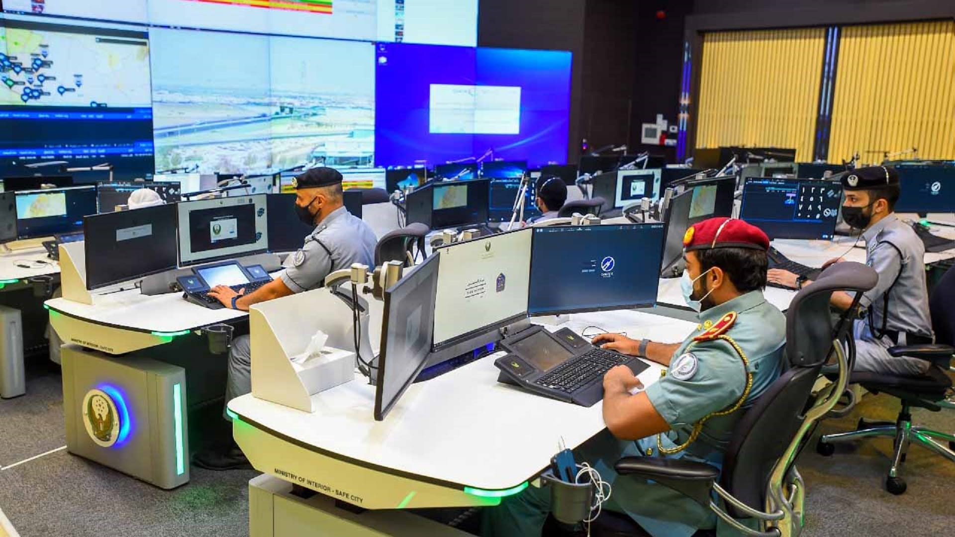 Image for the title: SP’s Central Operations Room receives nearly 400,000 calls  