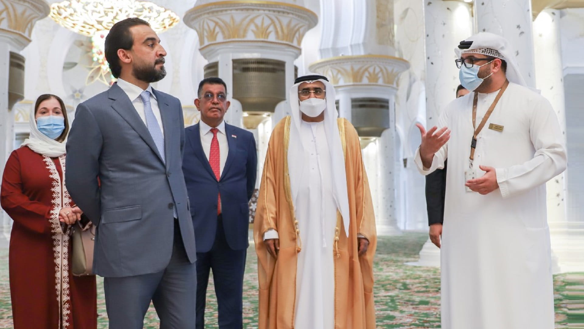 صورة بعنوان: رئيس مجلس النواب العراقي يزور جامع الشيخ زايد الكبير 