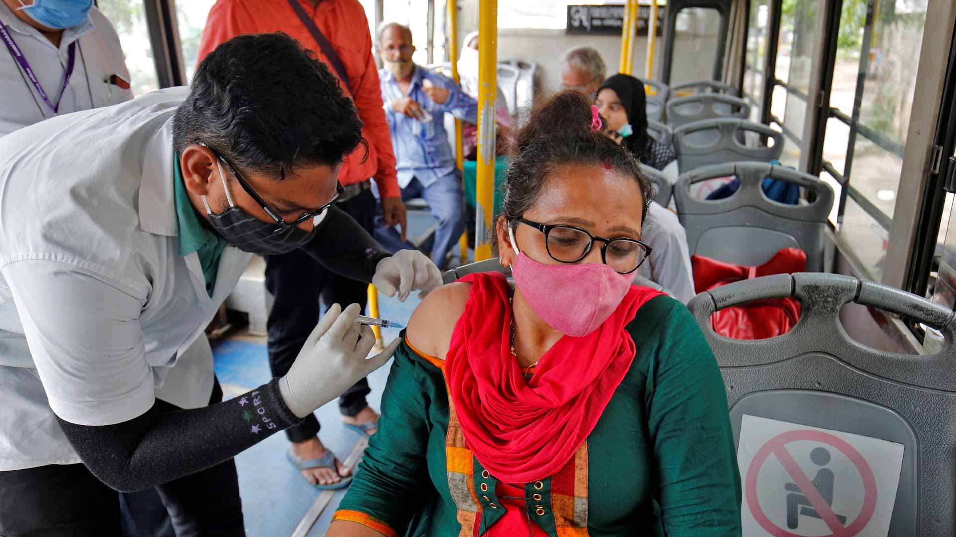 Image for the title: India reports 26,041 new COVID-19 cases in last 24 hours 