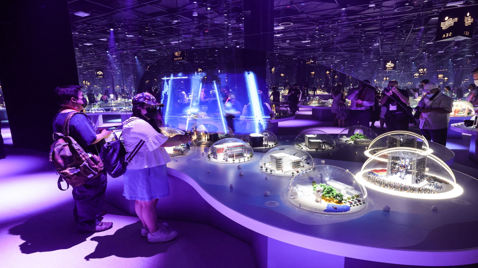 Image for the title: Expo 2020 Dubai welcomes visitors 