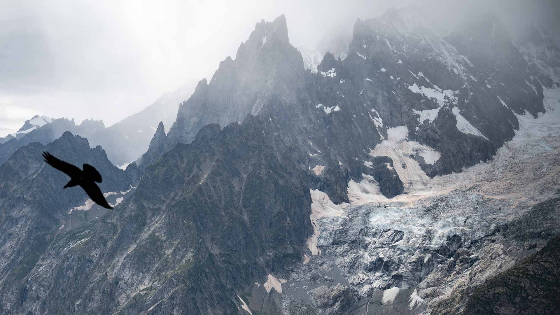 Image for the title: France lops metre off Mont Blanc's official height 