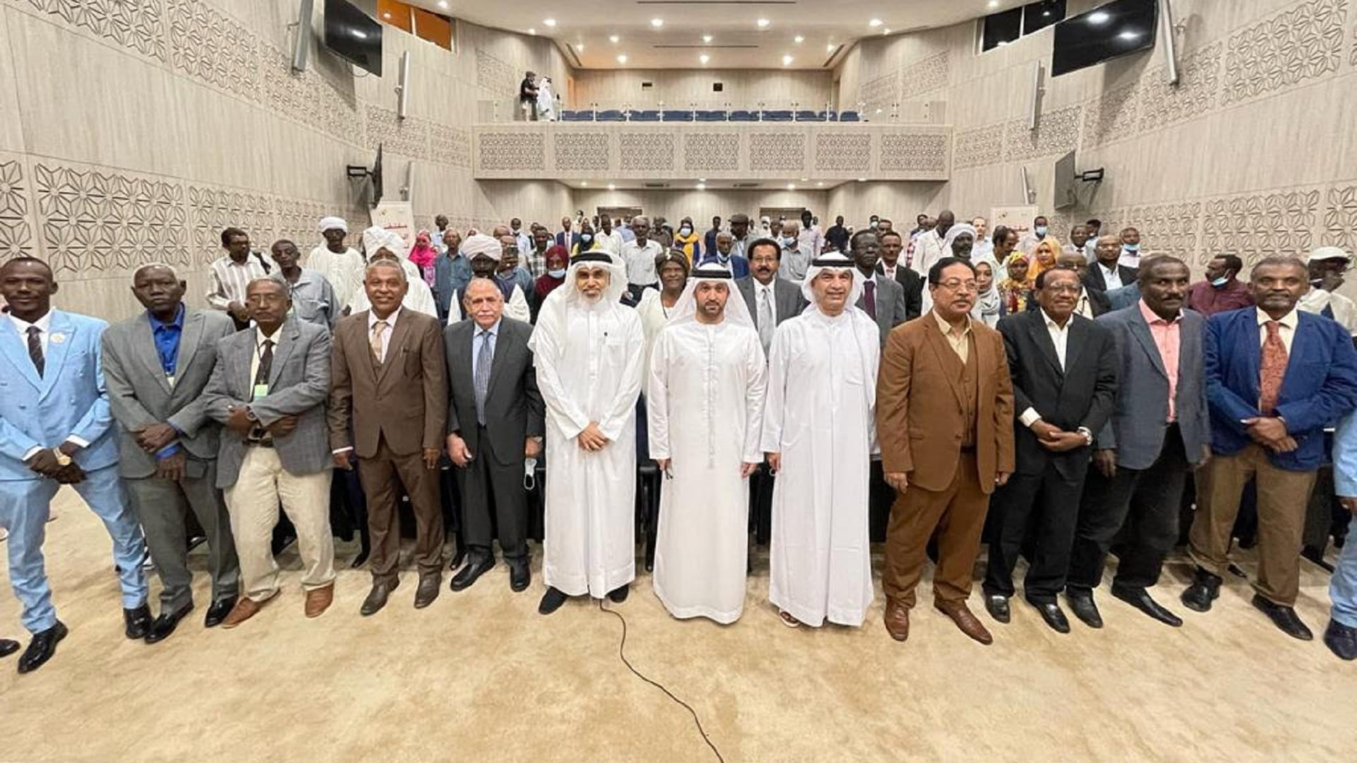 صورة بعنوان: ملتقى الشارقة للسرد يناقش الظواهر الجديدة للقصة السودانية  