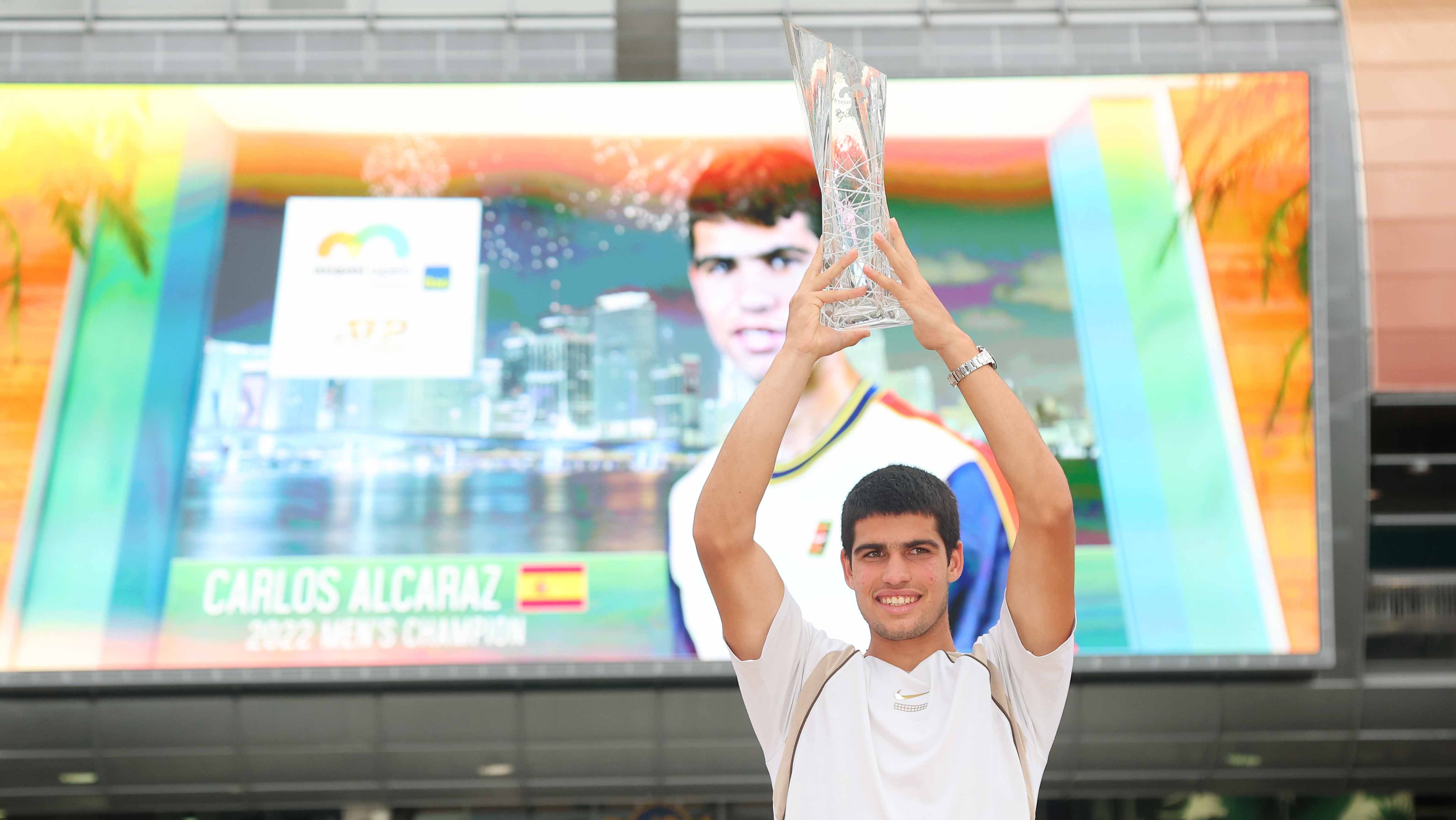 Image for the title: Alcaraz beats Ruud to become youngest Miami Open men's champion 