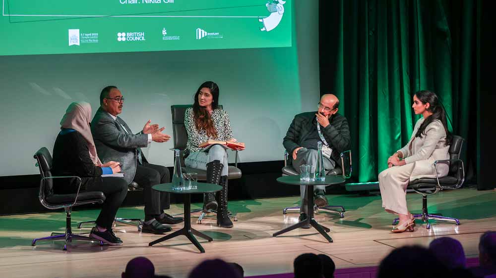 Image for the title: Authors examine key elements that shaped Arabic storytelling 