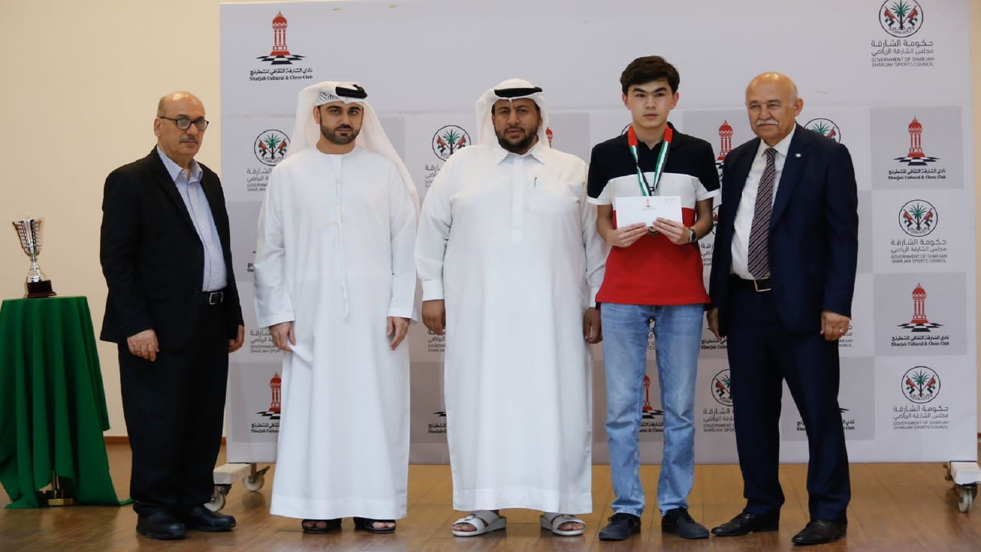 Image for the title: Uzbek Yakubiyev champion of Sharjah blitz chess championship 