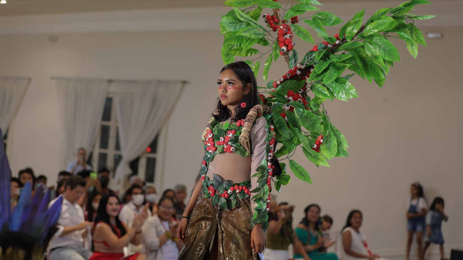 Image for the title: Brazil's first indigenous fashion show 'a form of resistance' 