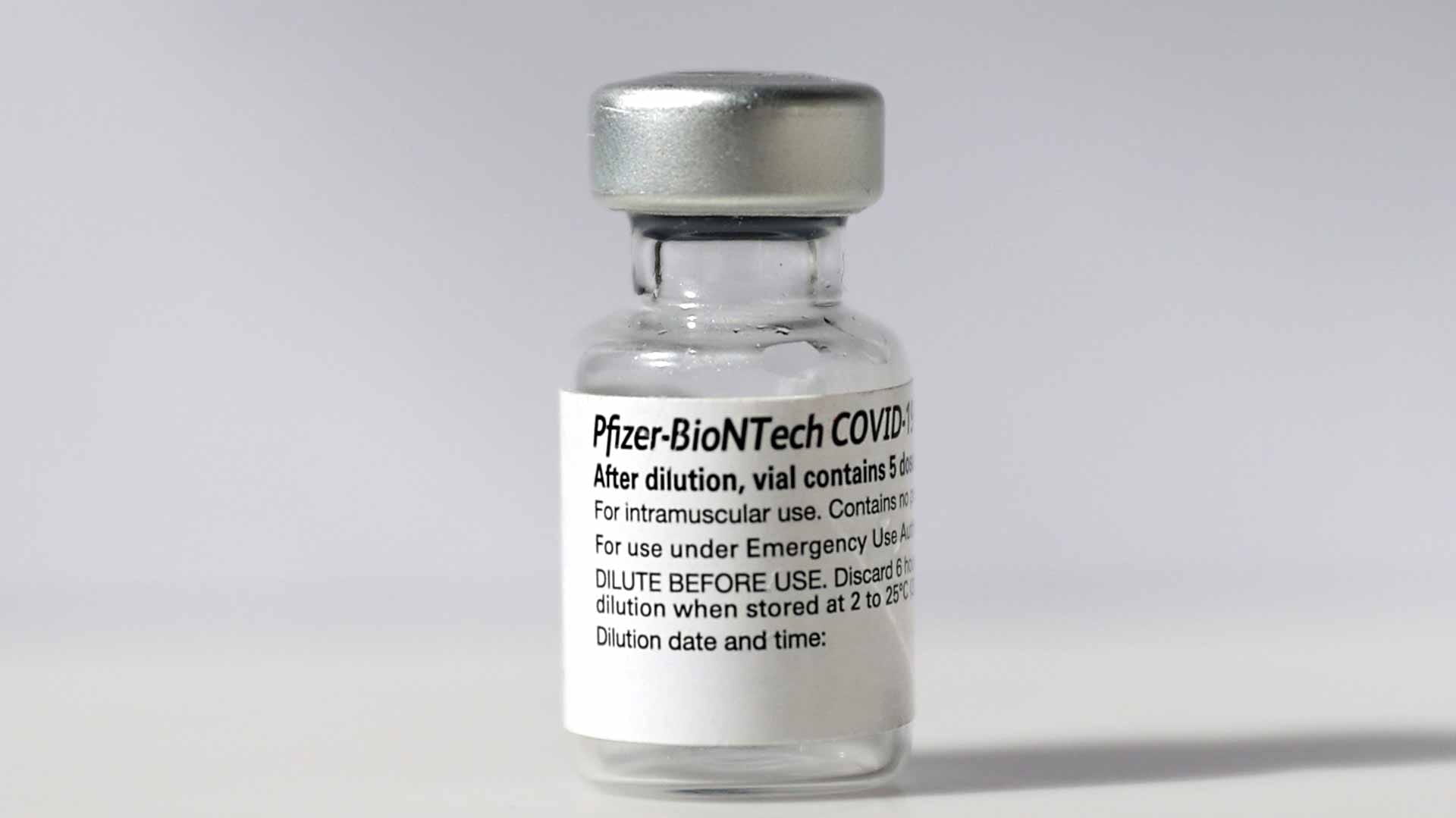 Image for the title: Pfizer eyes Covid vaccine for all variants before 2023 