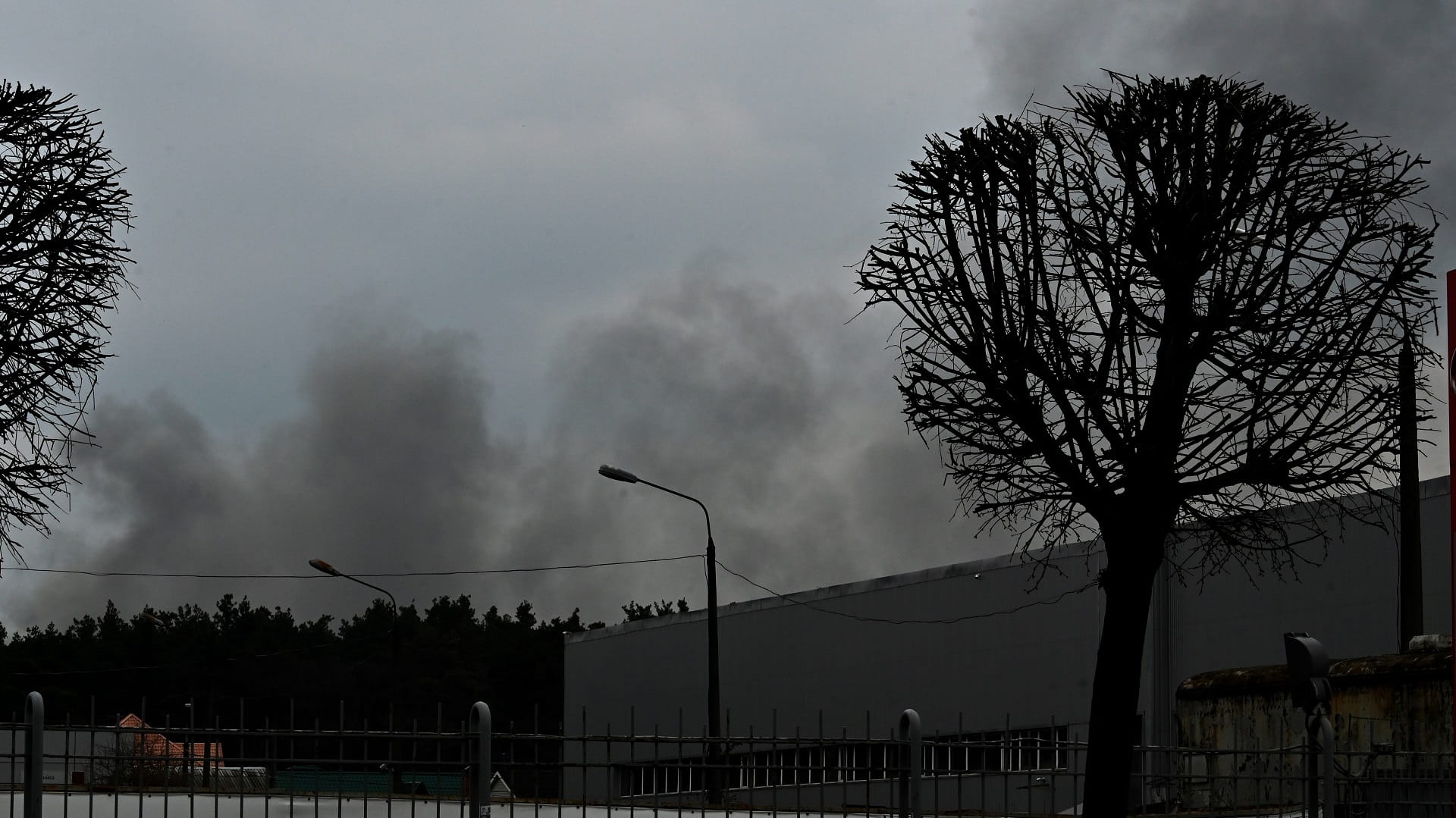 Image for the title: Russia warns US of 'consequences' of Ukraine military aid 