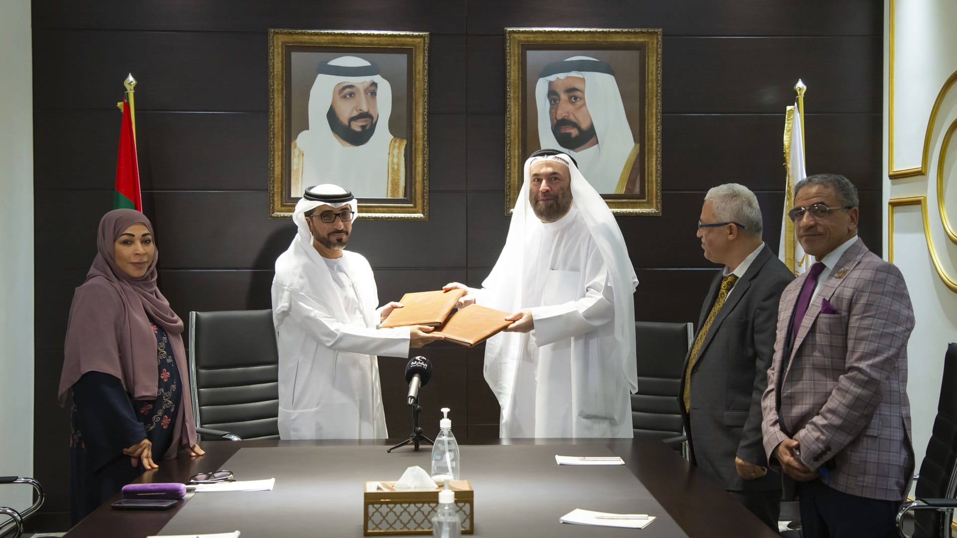 Image for the title: Media collaboration between AQU and UAEJA 