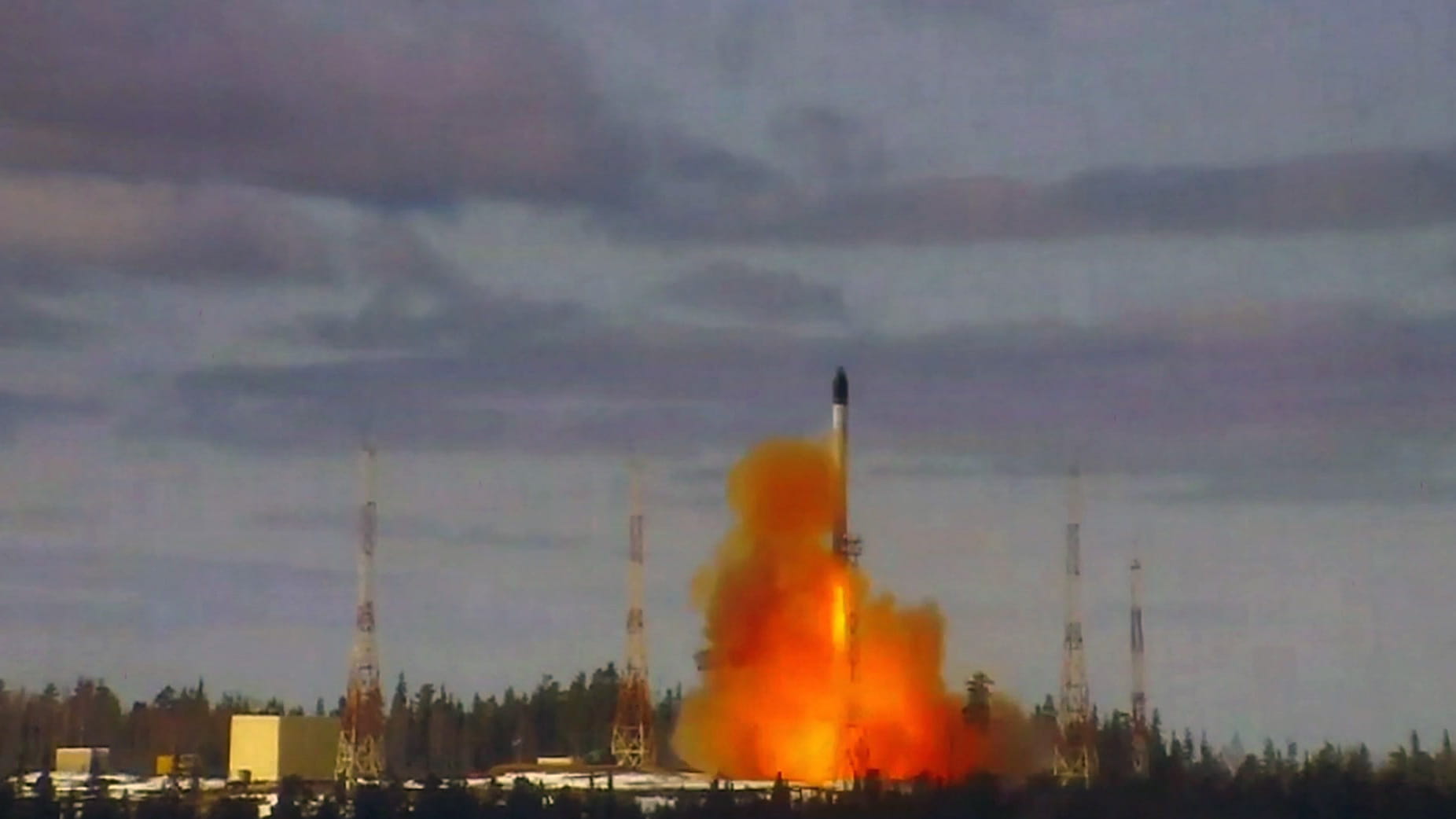 Image for the title: Putin after Sarmat test-launch: Russia foes will 'think twice' 