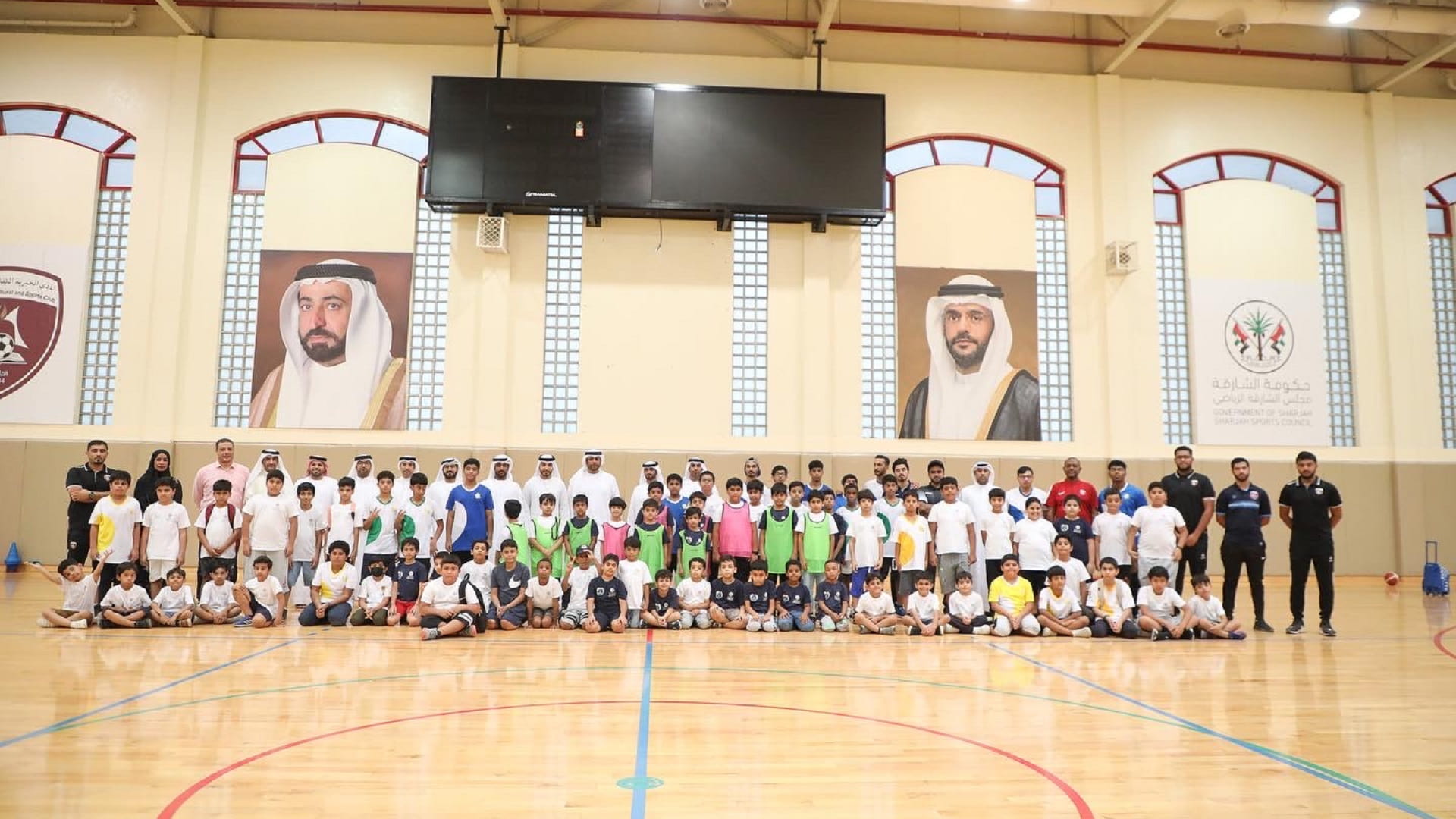 Image for the title: SSC delegation visits Al Hamriyah Club, praises summer forum 