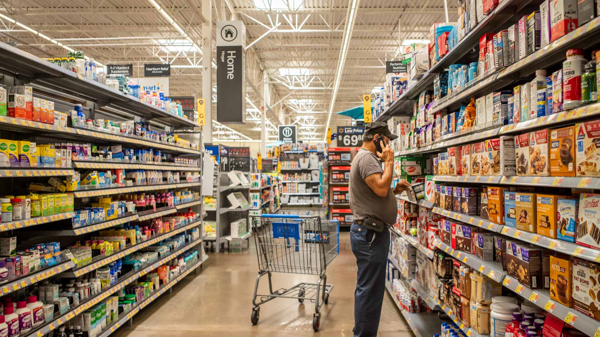 Image for the title: Environmental impact of 57,000 products sold in shops: Study 