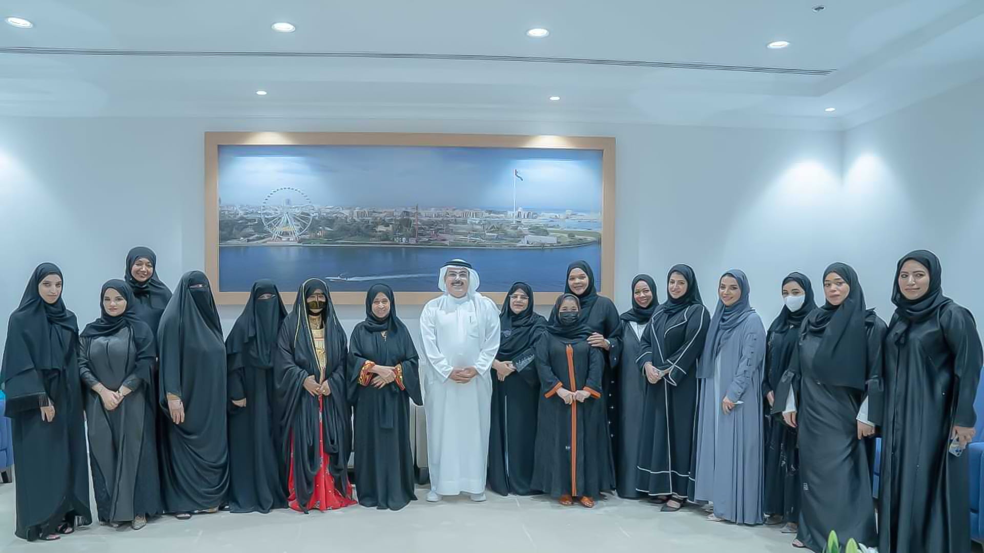 Image for the title: SIH honours accomplishments of "Emirati Women" 