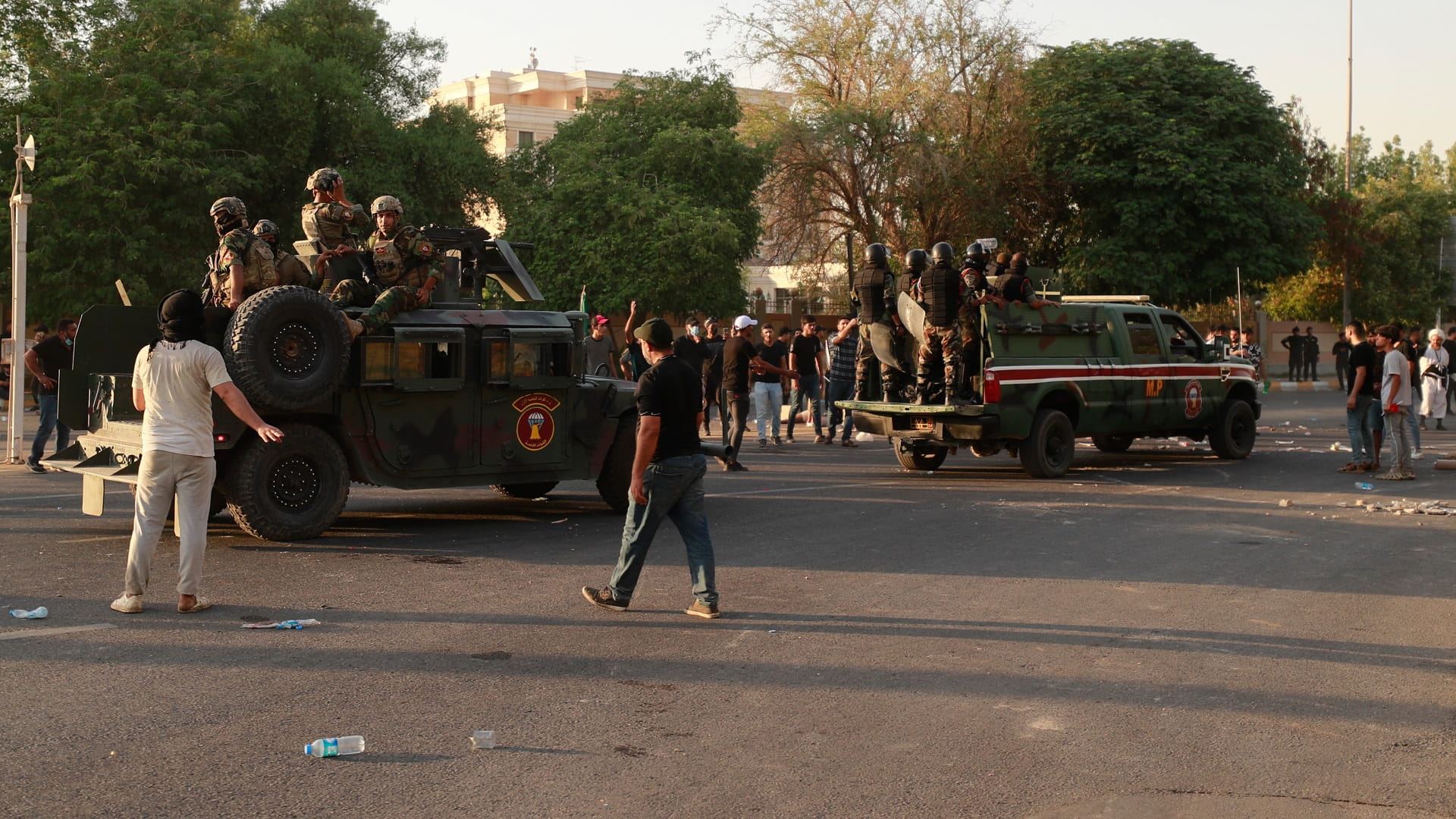 Image for the title: 2 protesters killed, 22 injured in clashes in Iraq's Green Zone 