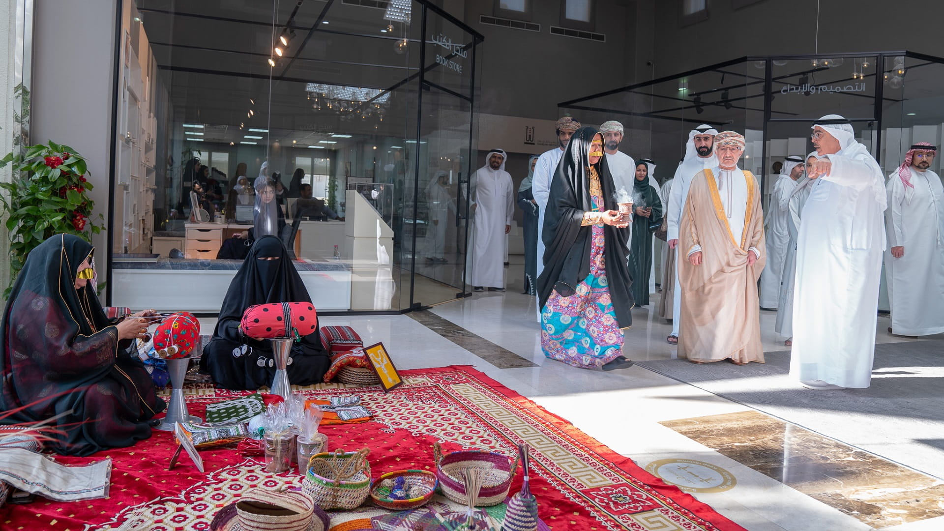 Image for the title: SIH receives Omani Minister of Heritage and Tourism 