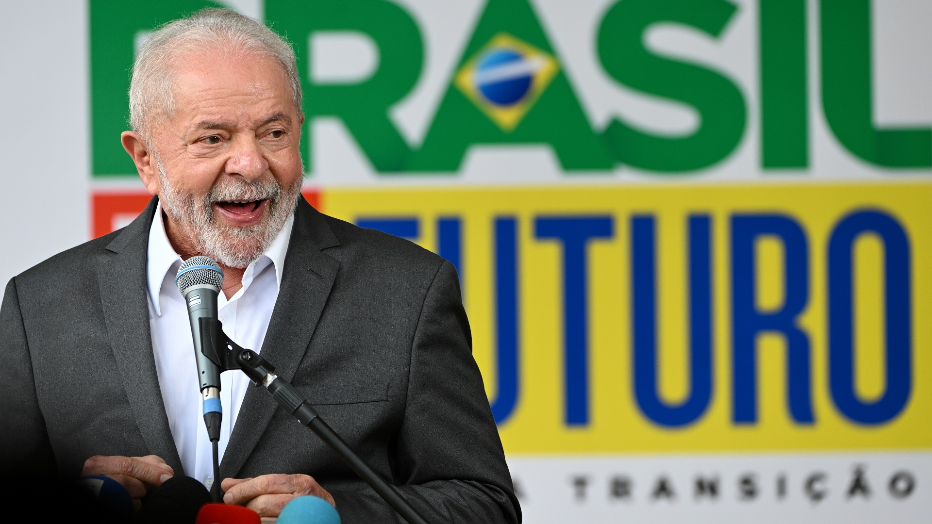 Image for the title: Lula returns for third term as Brazil president 