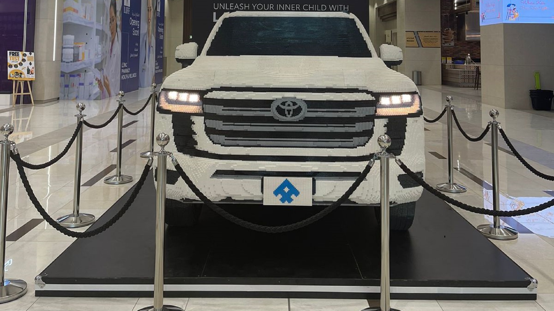 Image for the title: Rahmania Mall displays a Toyota Land Cruiser made of LEGO bricks 