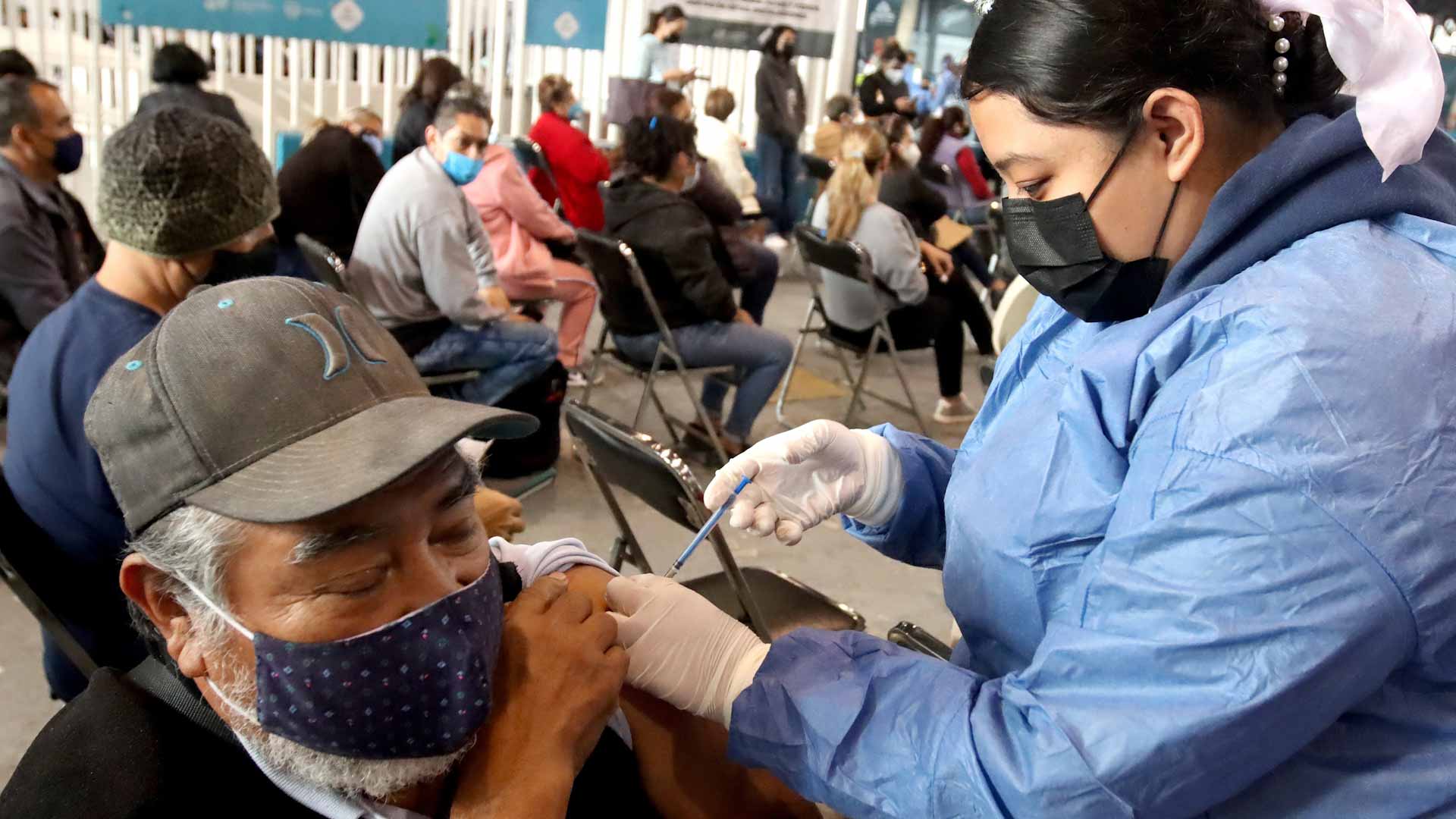 Image for the title: Mexico tops 5 million total coronavirus cases 