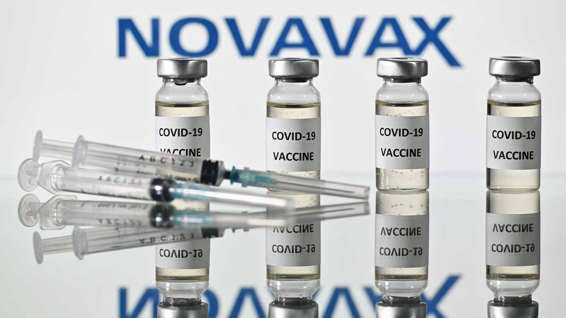 Image for the title: German vaccine commission recommends Novavax vaccine for adults 