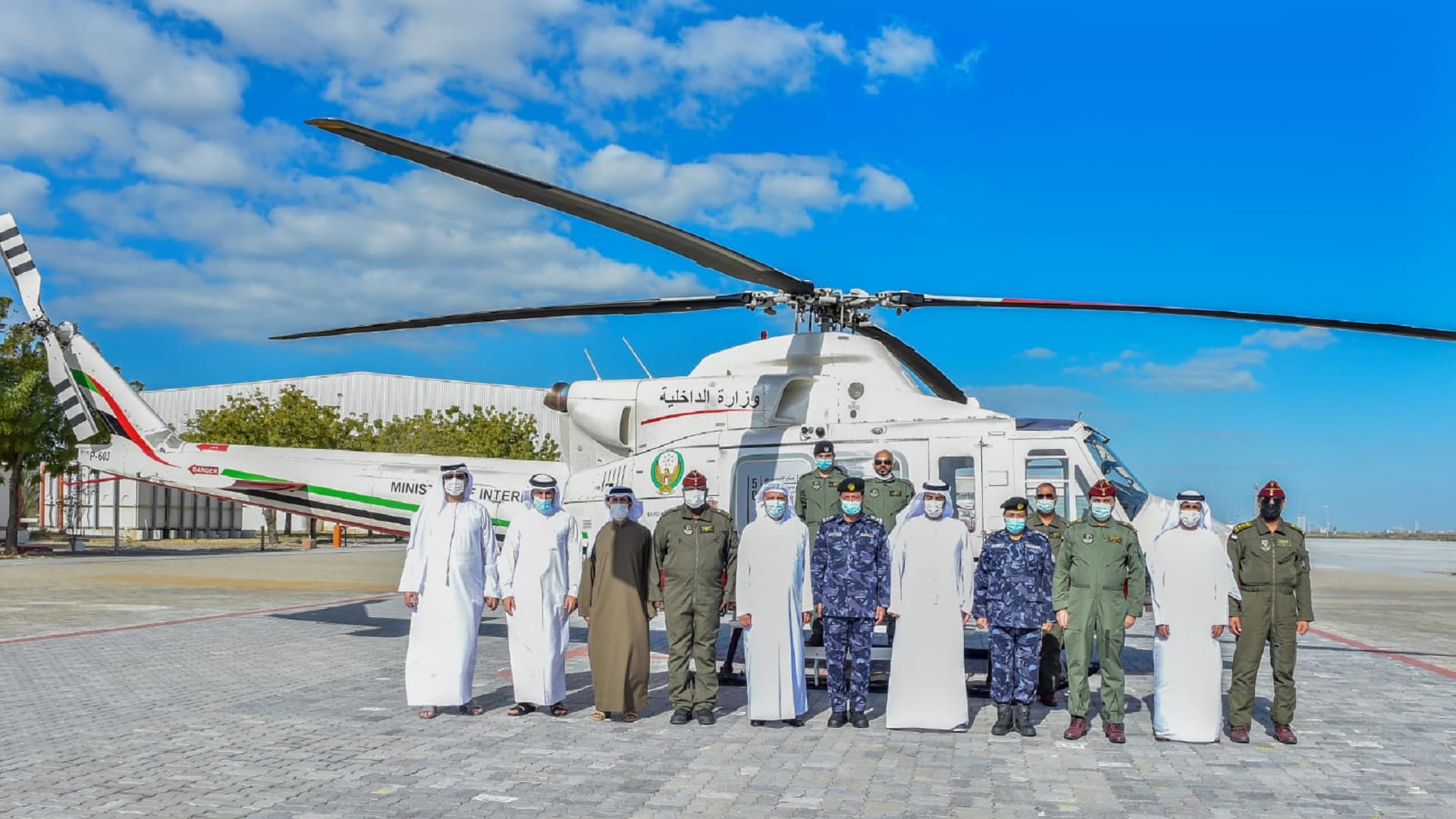 صورة بعنوان: شرطة وبلدية الشارقة تقومان بجولة استطلاعية جوية لعدد من المناطق 